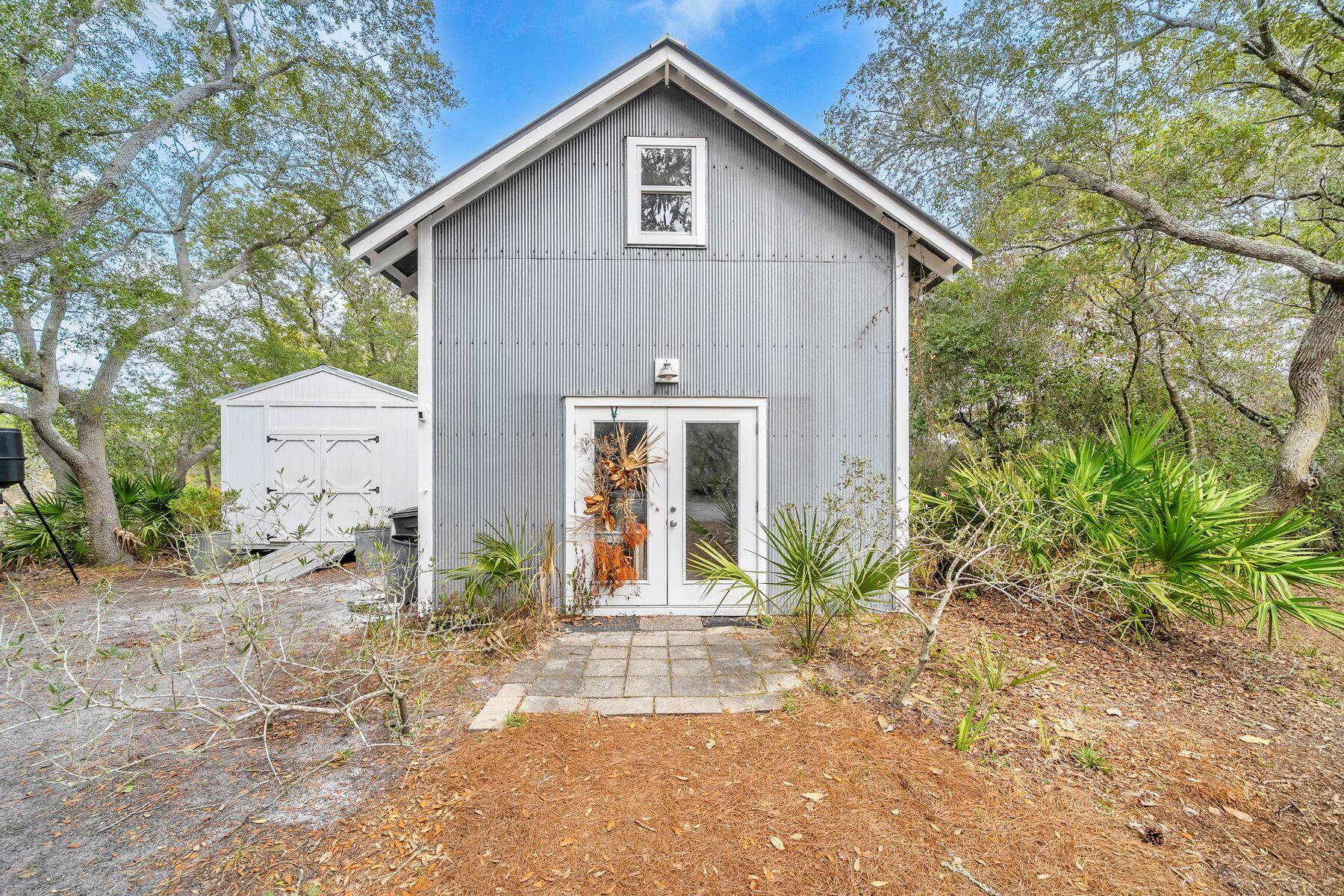 BLUE MOUNTAIN BEACH - Residential