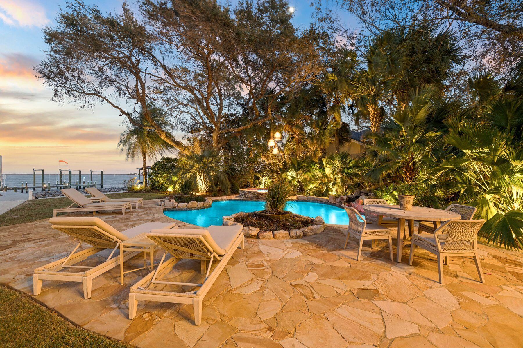 469 Turquoise Bch Drive