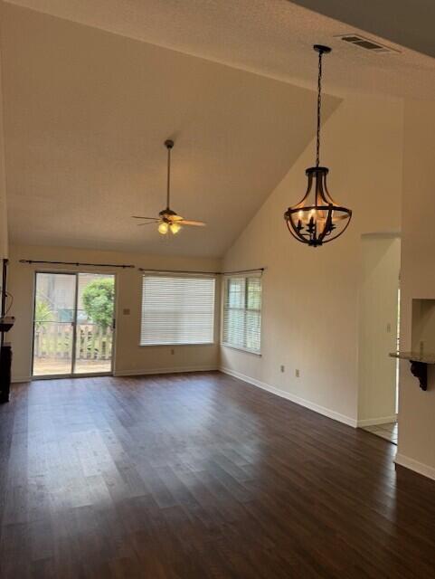 FAIRWAY LAKES PH 1 - Residential