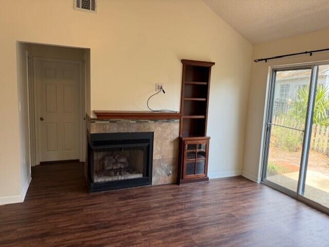 FAIRWAY LAKES PH 1 - Residential