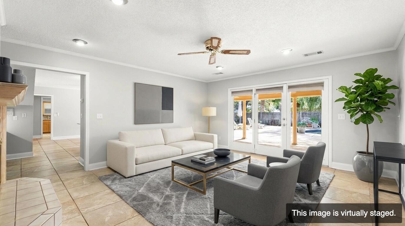 COMMODORE PLACE - Residential