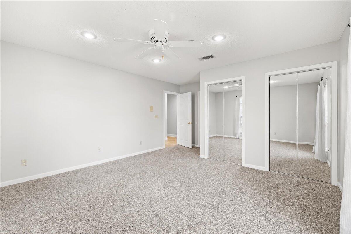 COMMODORE PLACE - Residential
