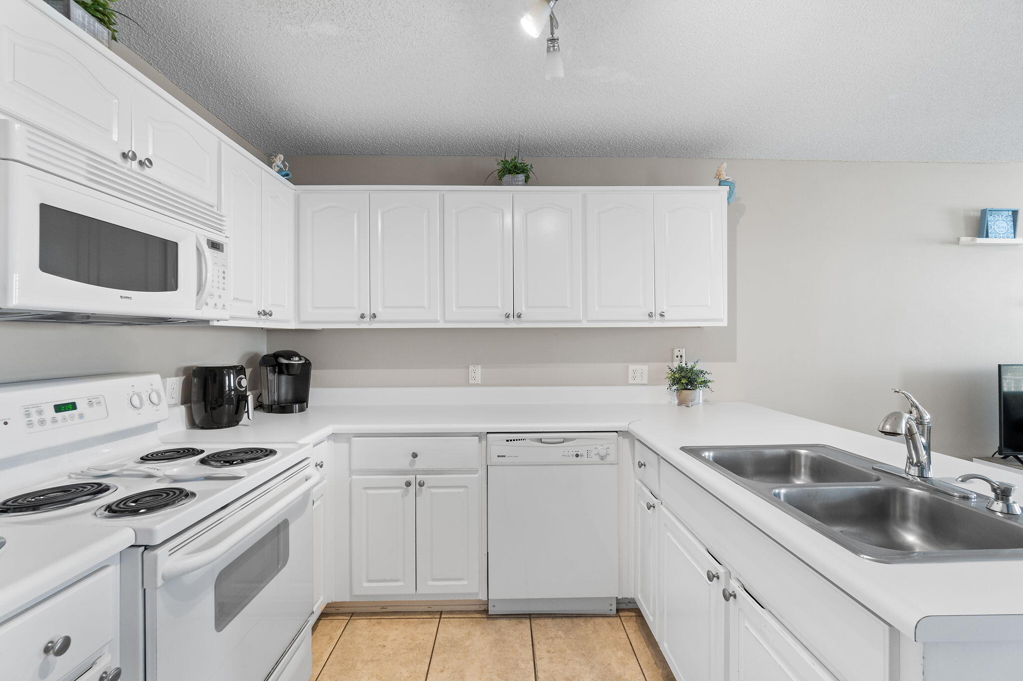 GULF ISLAND CONDOS - Residential