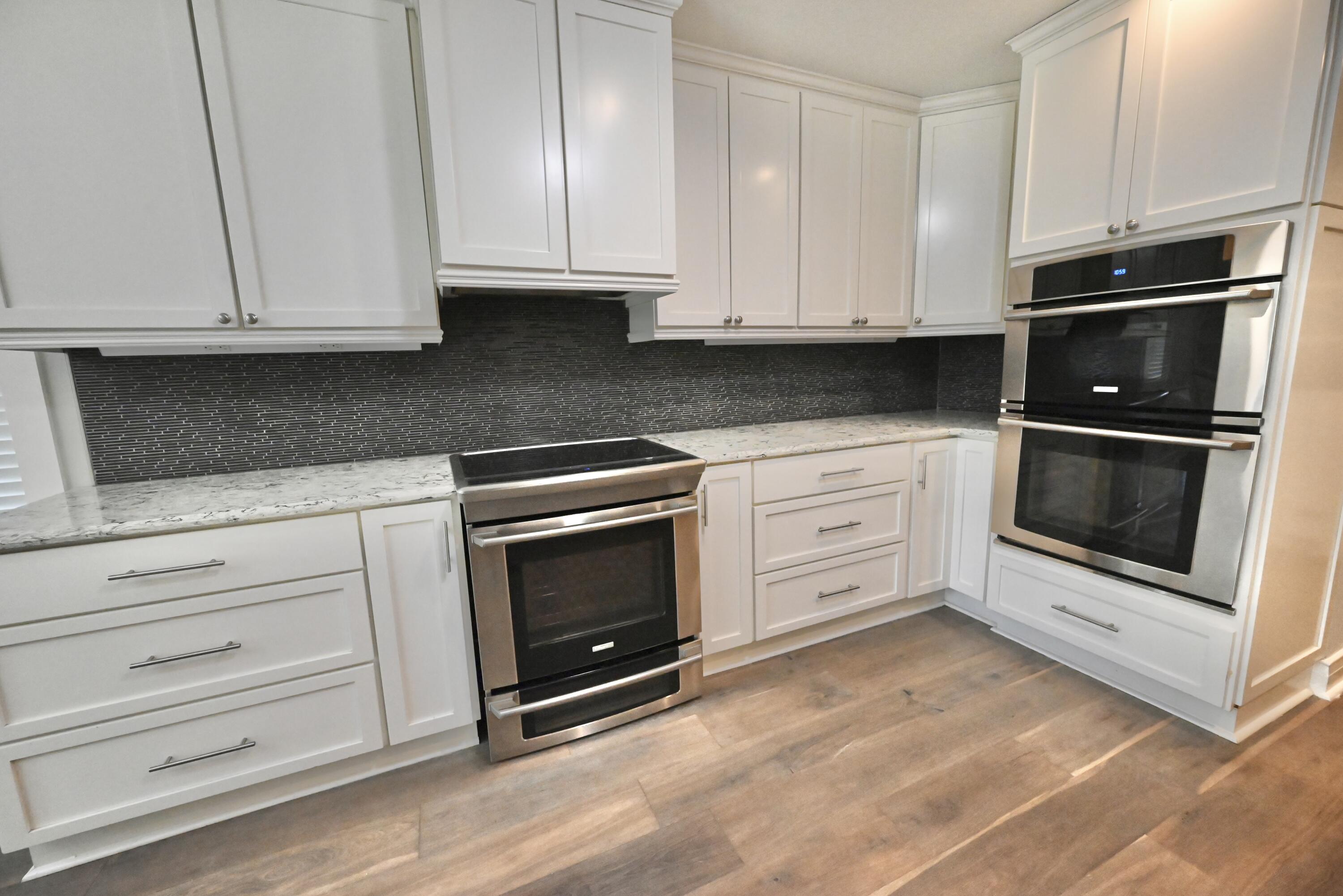 KENNEDY LAKES 1ST ADDN - Residential