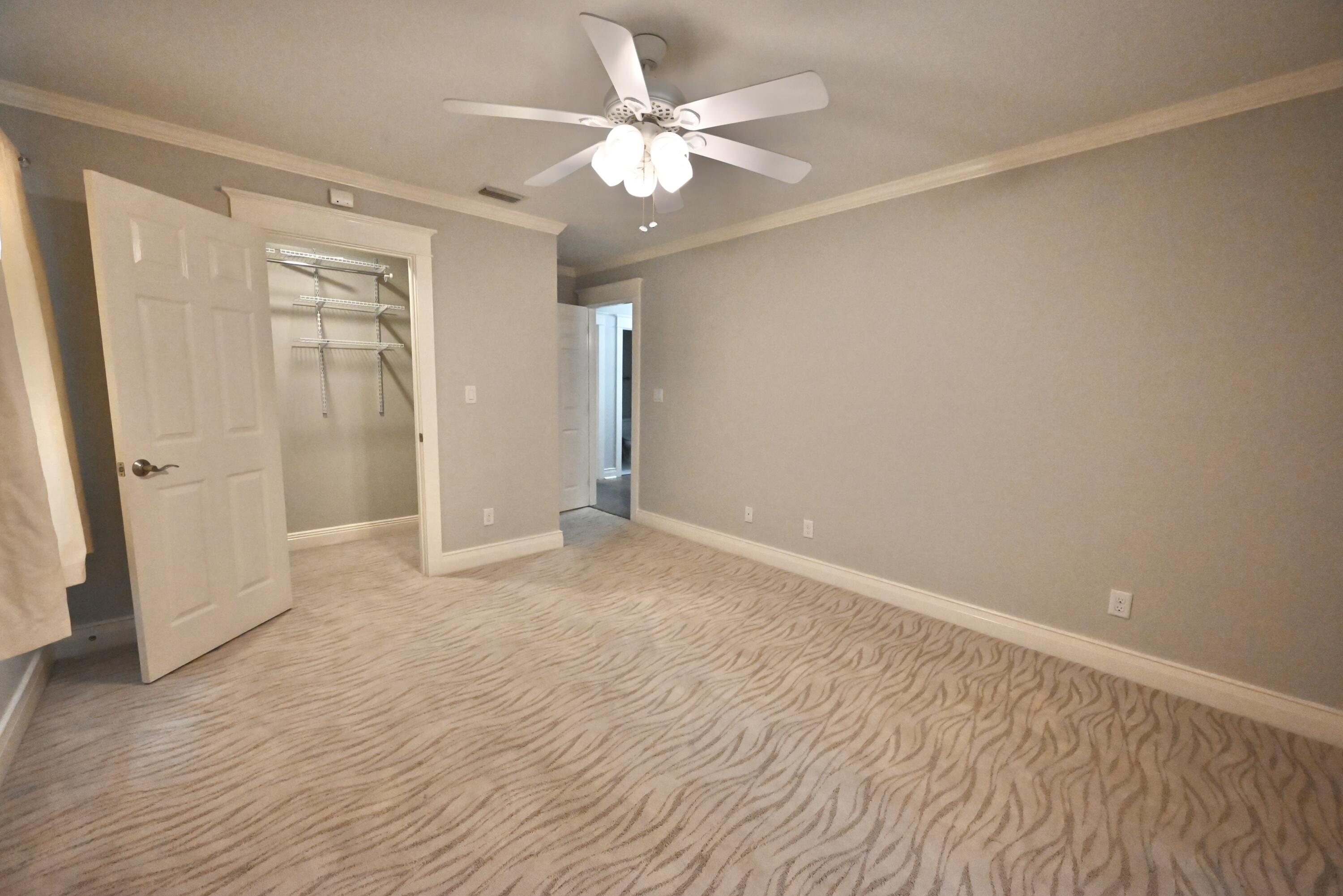 KENNEDY LAKES 1ST ADDN - Residential