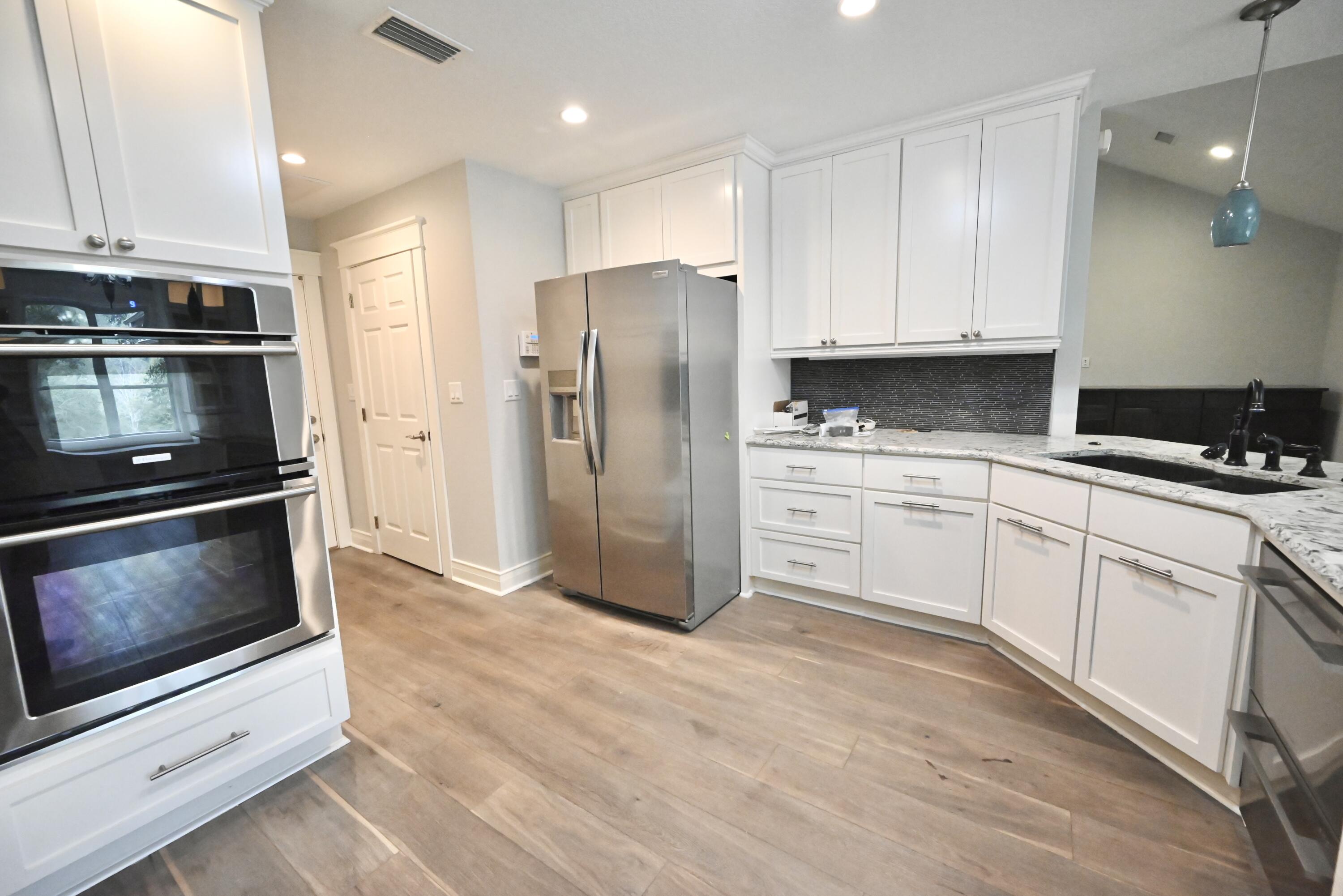 KENNEDY LAKES 1ST ADDN - Residential