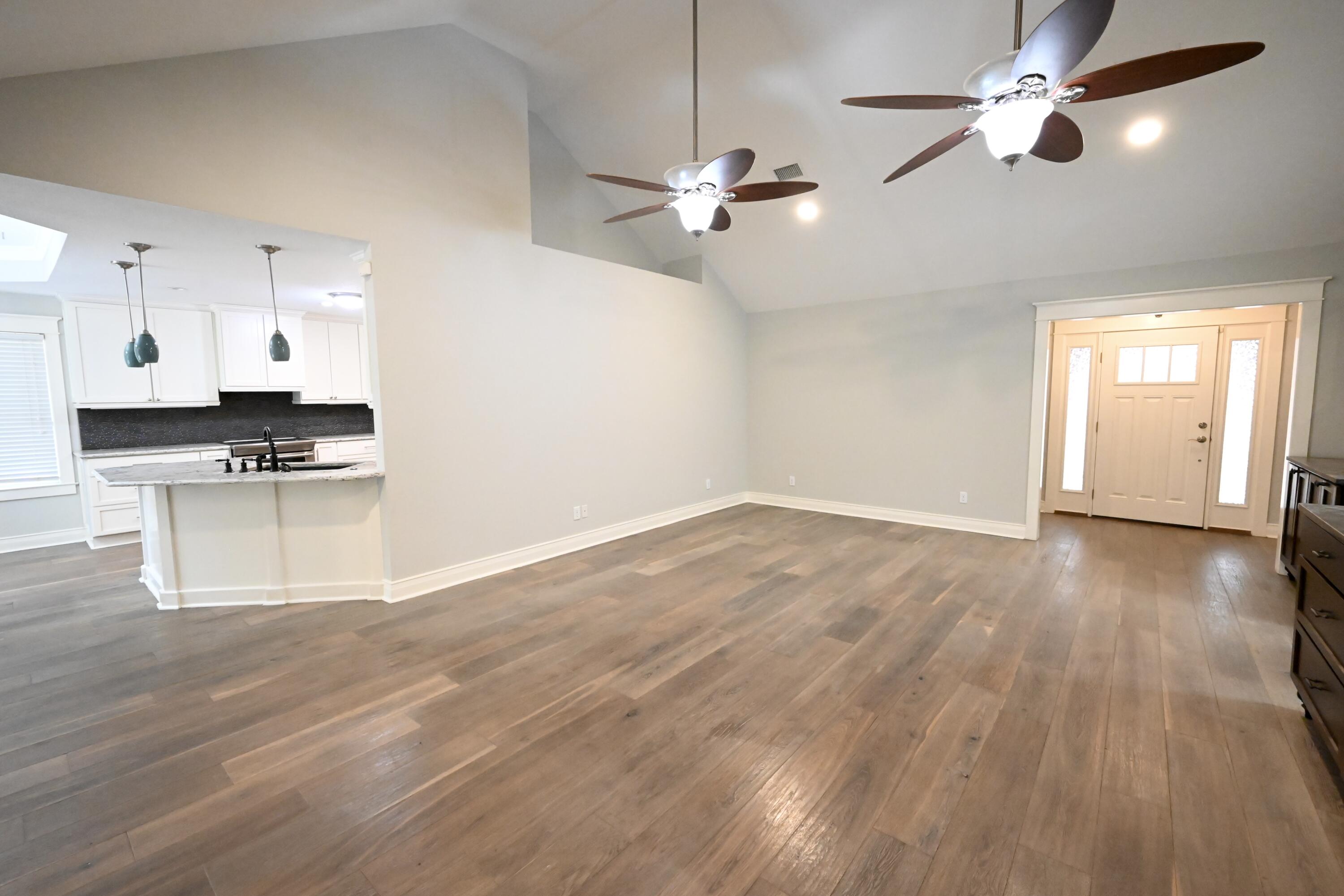 KENNEDY LAKES 1ST ADDN - Residential