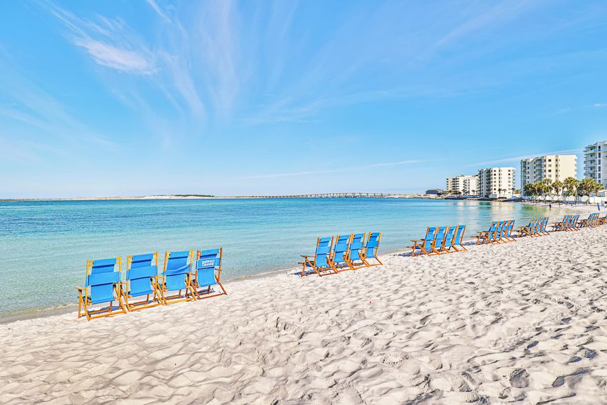 Fractional Ownership. Share B for sale. 6 Weeks of usage each year. Water views include the East Pass, Gulf of Mexico, and the Destin Harbor. Amenities galore include The Spa at Emerald Grande offering 11 treatment rooms for individual and couple treatments, East Pass fitness center with cardiovascular equipment and free weights, water beach shuttle that will take owners to Destin's famous pristine, white beaches, 2,500 square foot Grande Vista Pool Deck, and much more.