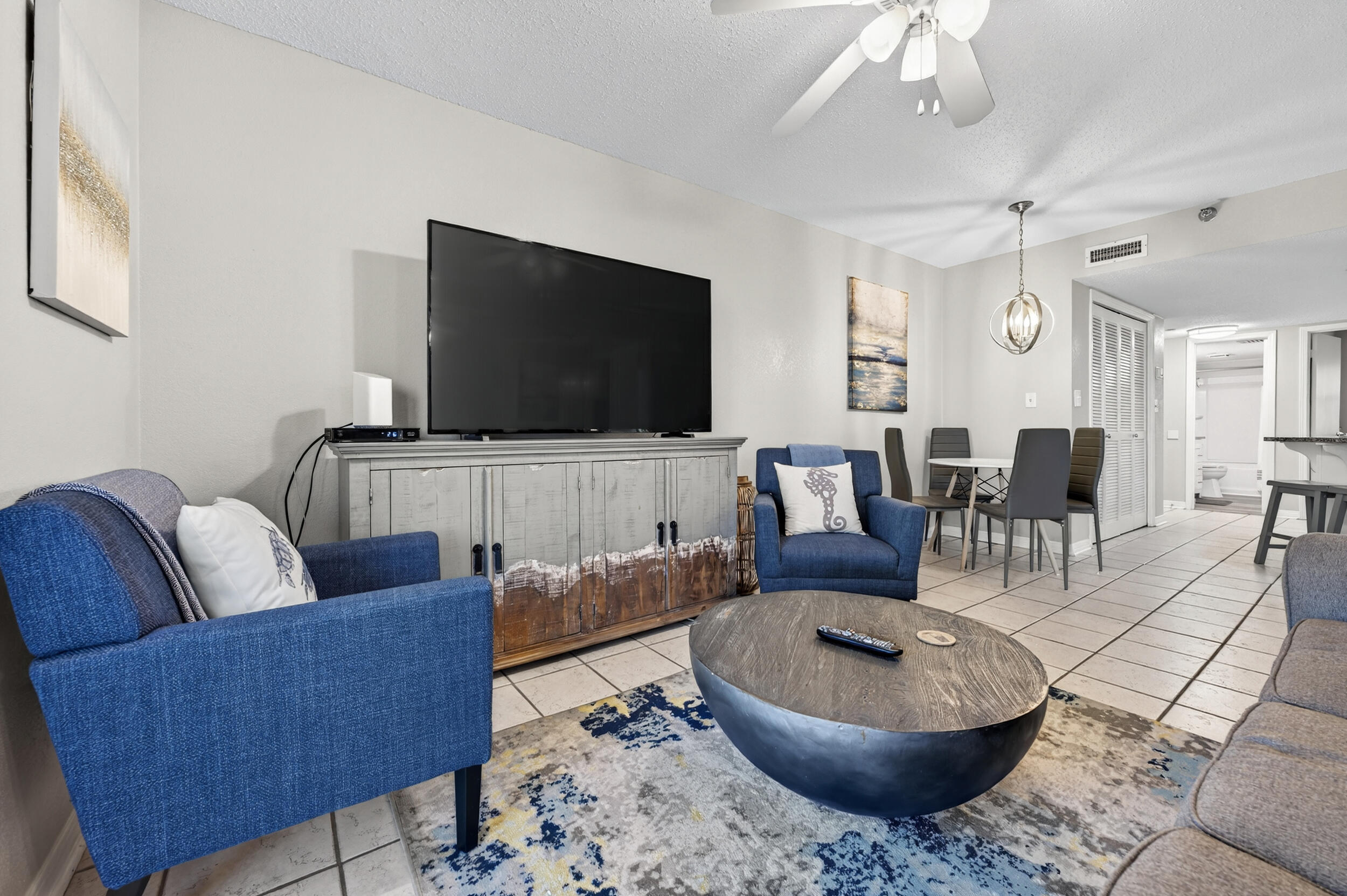 NAUTILUS CONDO - Residential