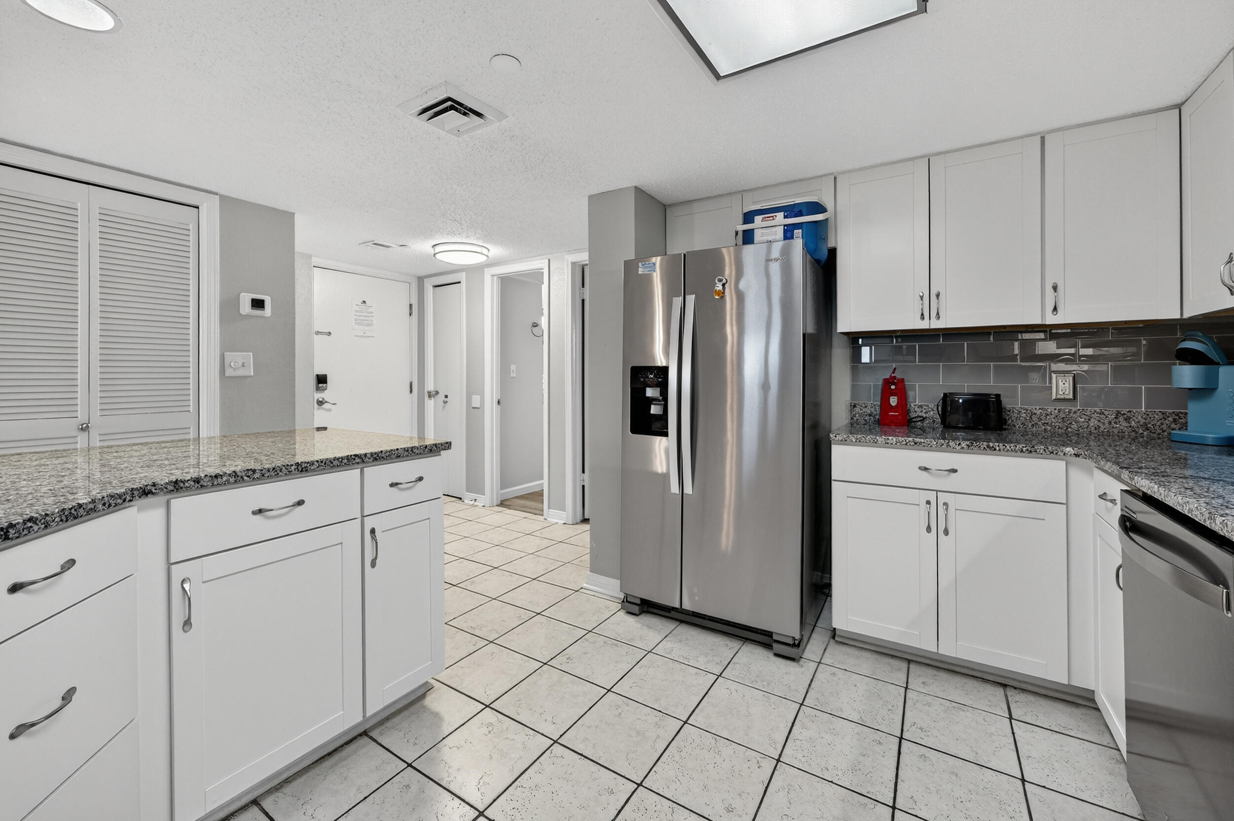 NAUTILUS CONDO - Residential