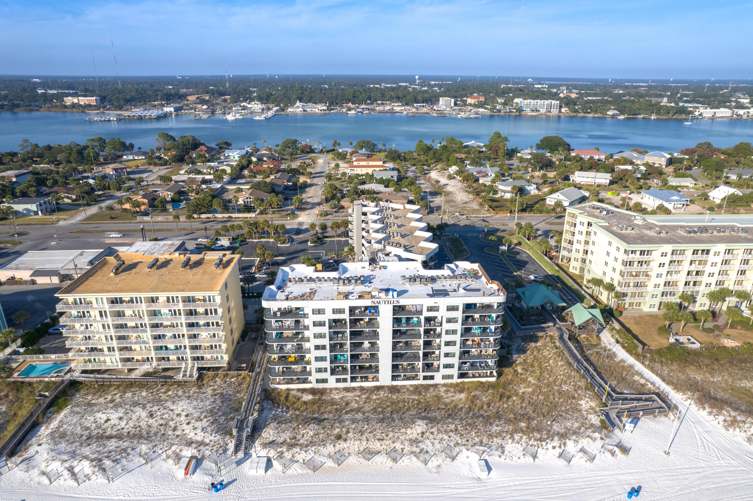 NAUTILUS CONDO - Residential