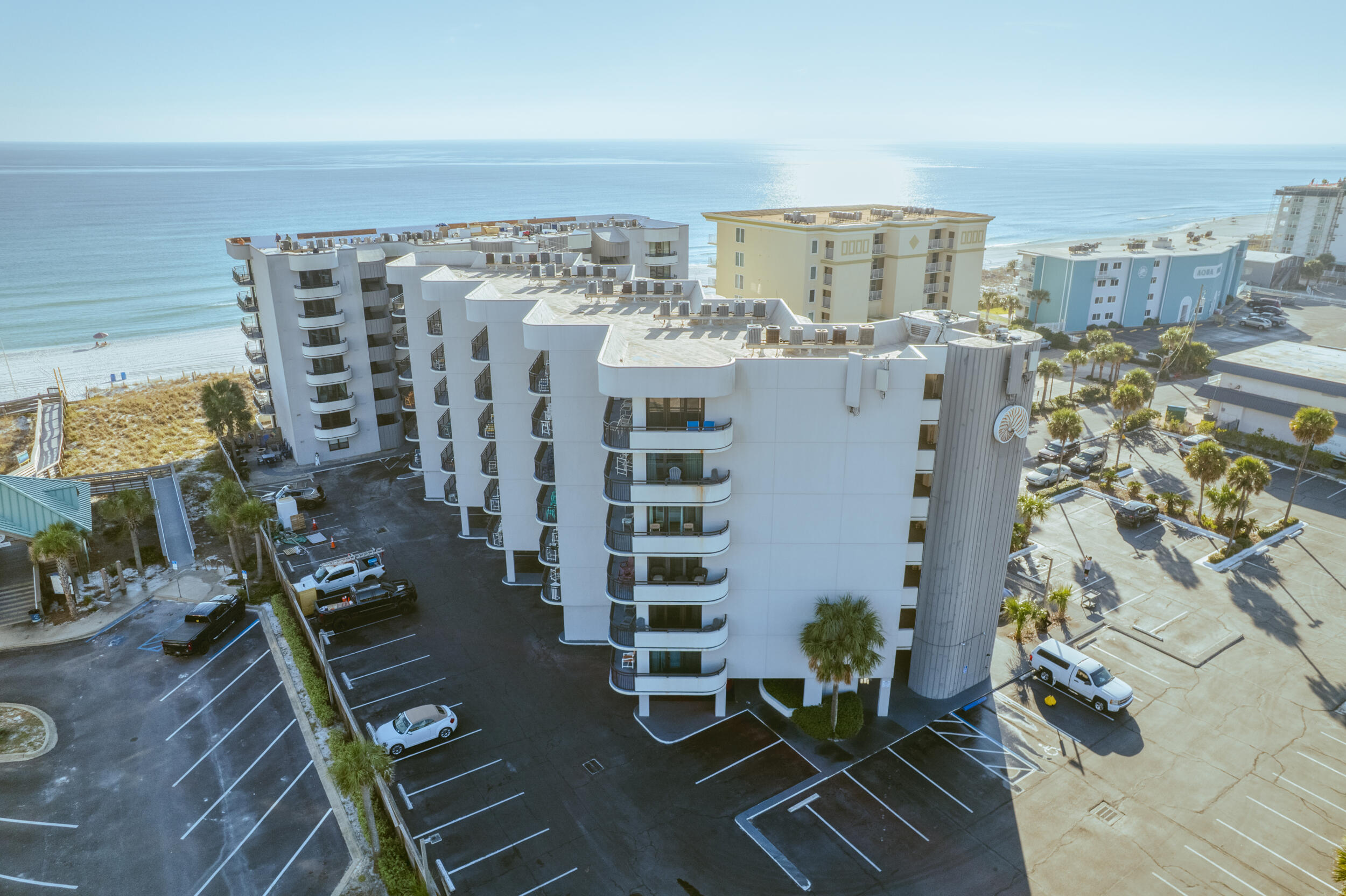 NAUTILUS CONDO - Residential