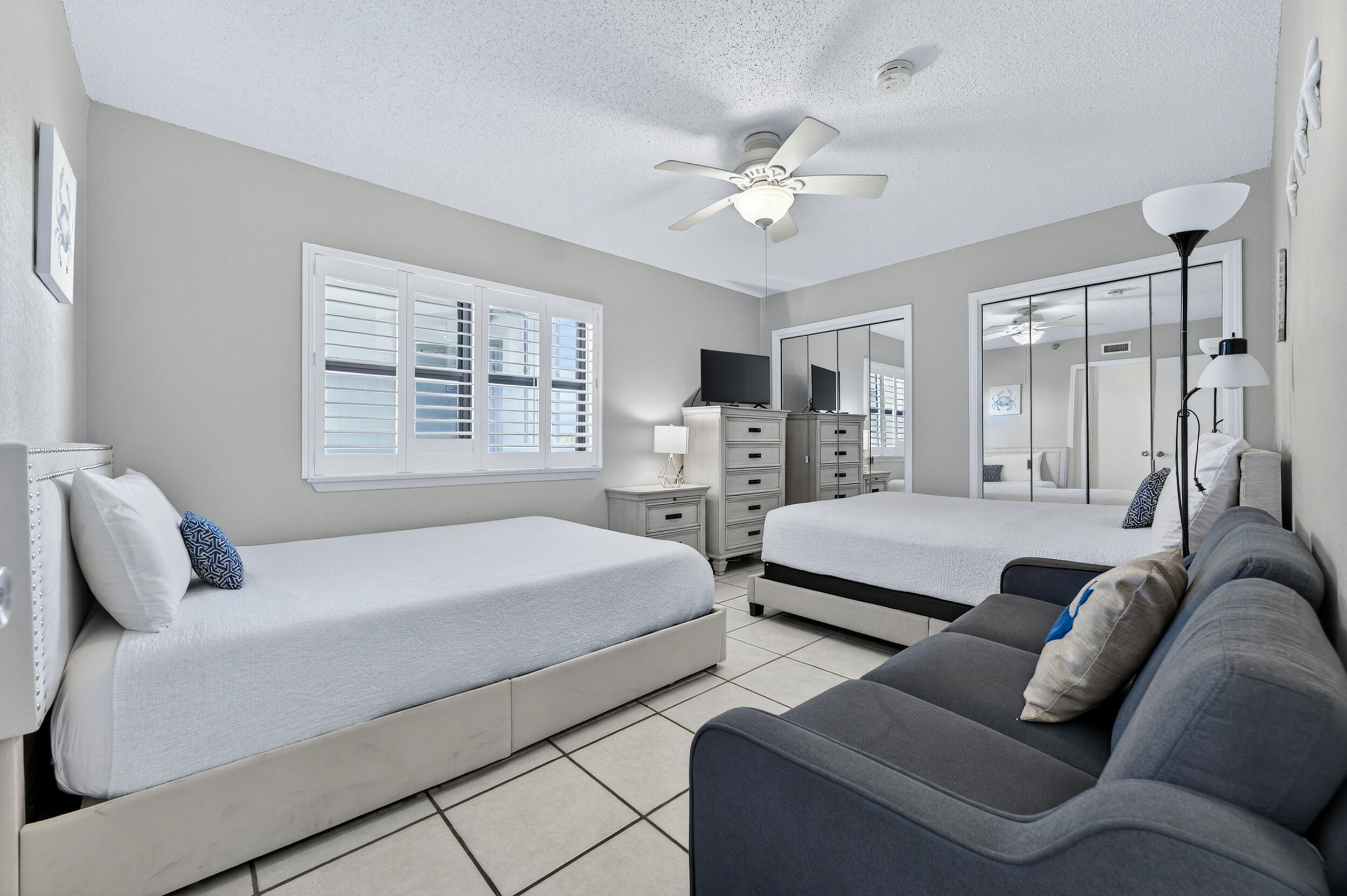 NAUTILUS CONDO - Residential