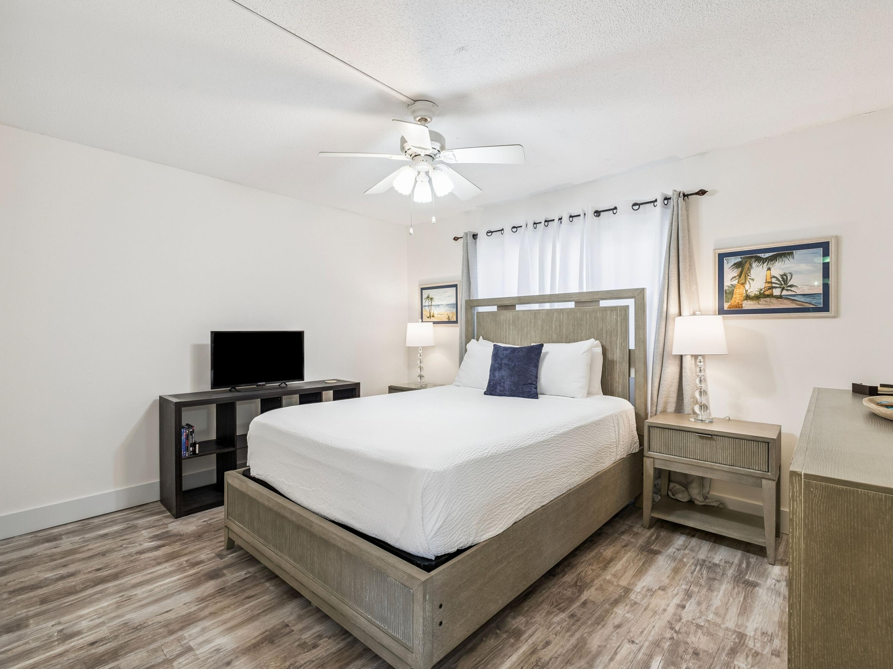 EL MATADOR CONDO - Residential