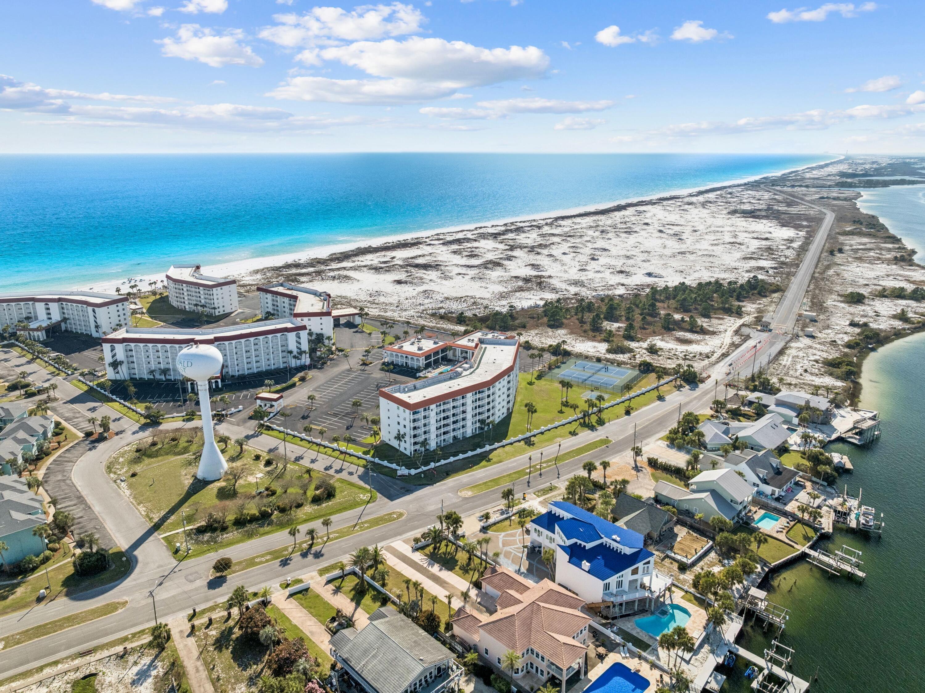 EL MATADOR CONDO - Residential