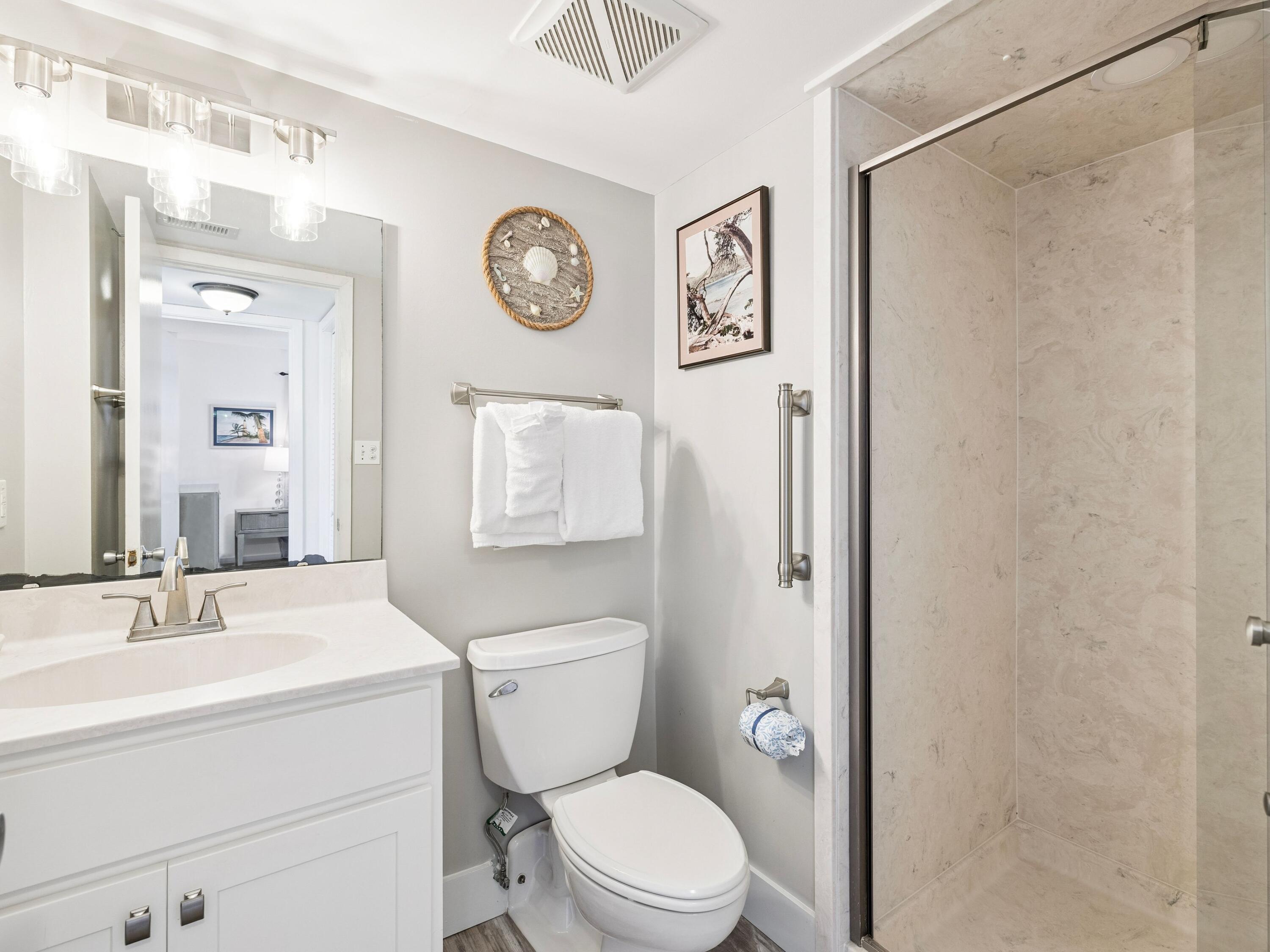 EL MATADOR CONDO - Residential