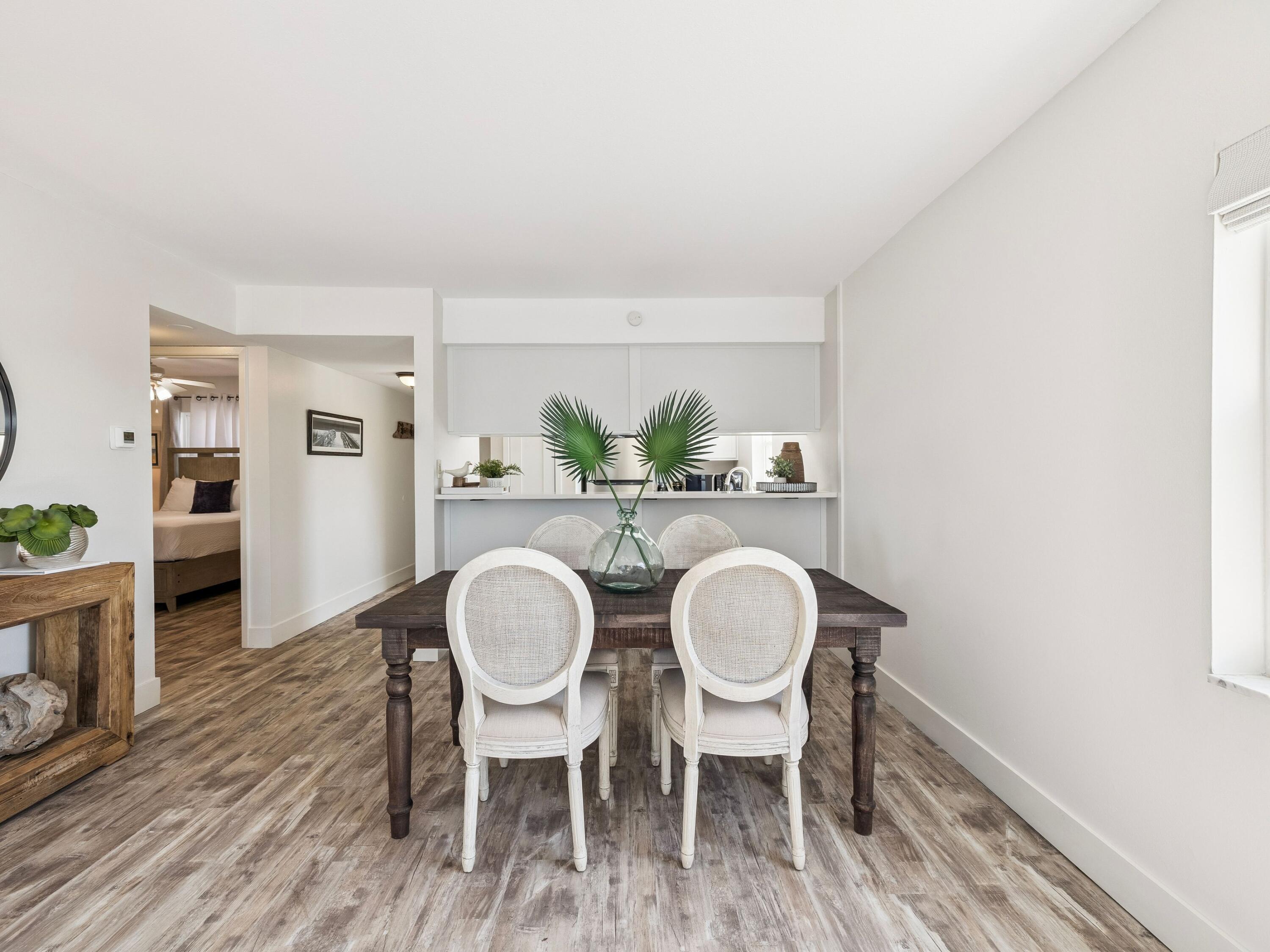 EL MATADOR CONDO - Residential