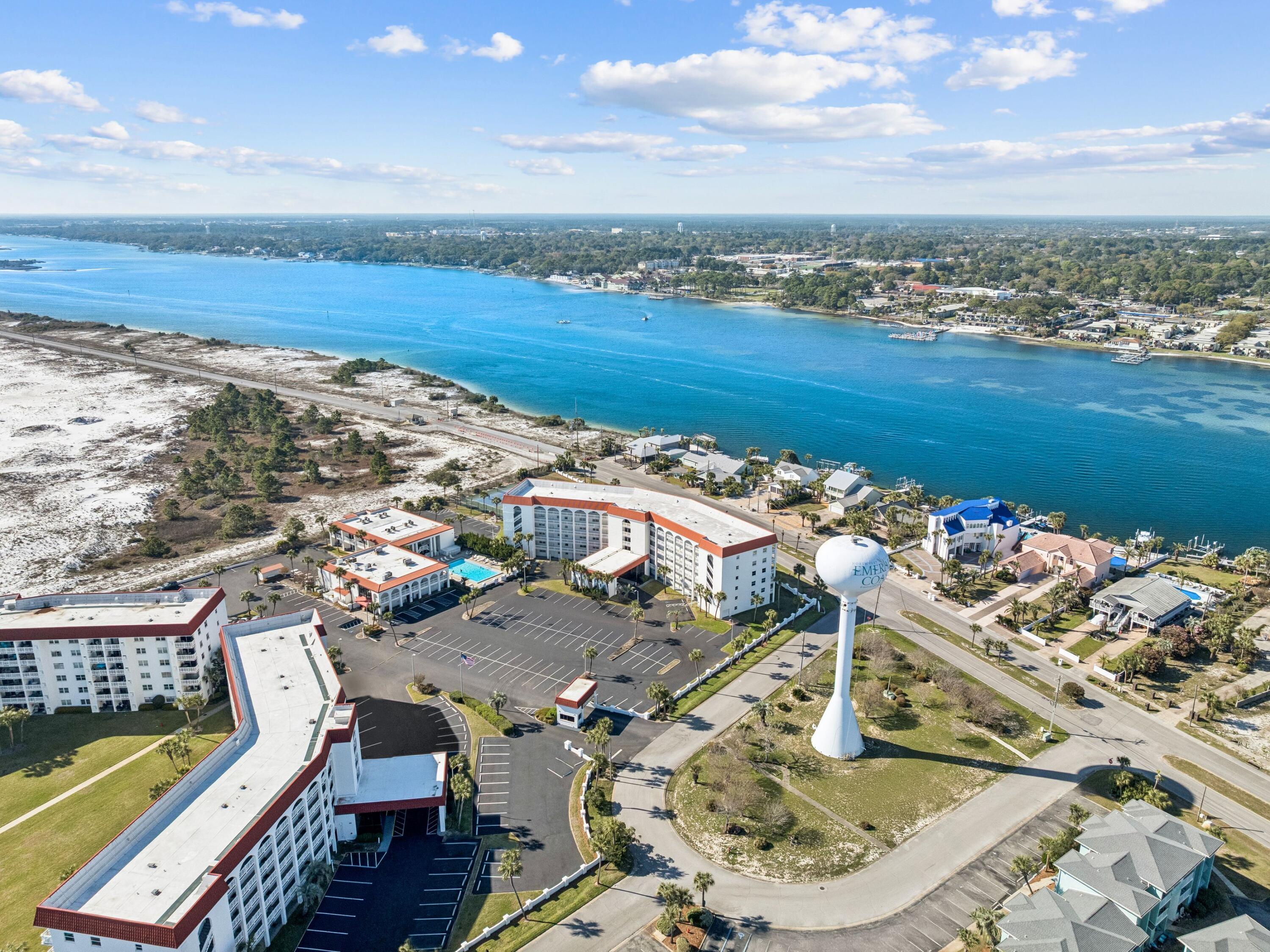 EL MATADOR CONDO - Residential