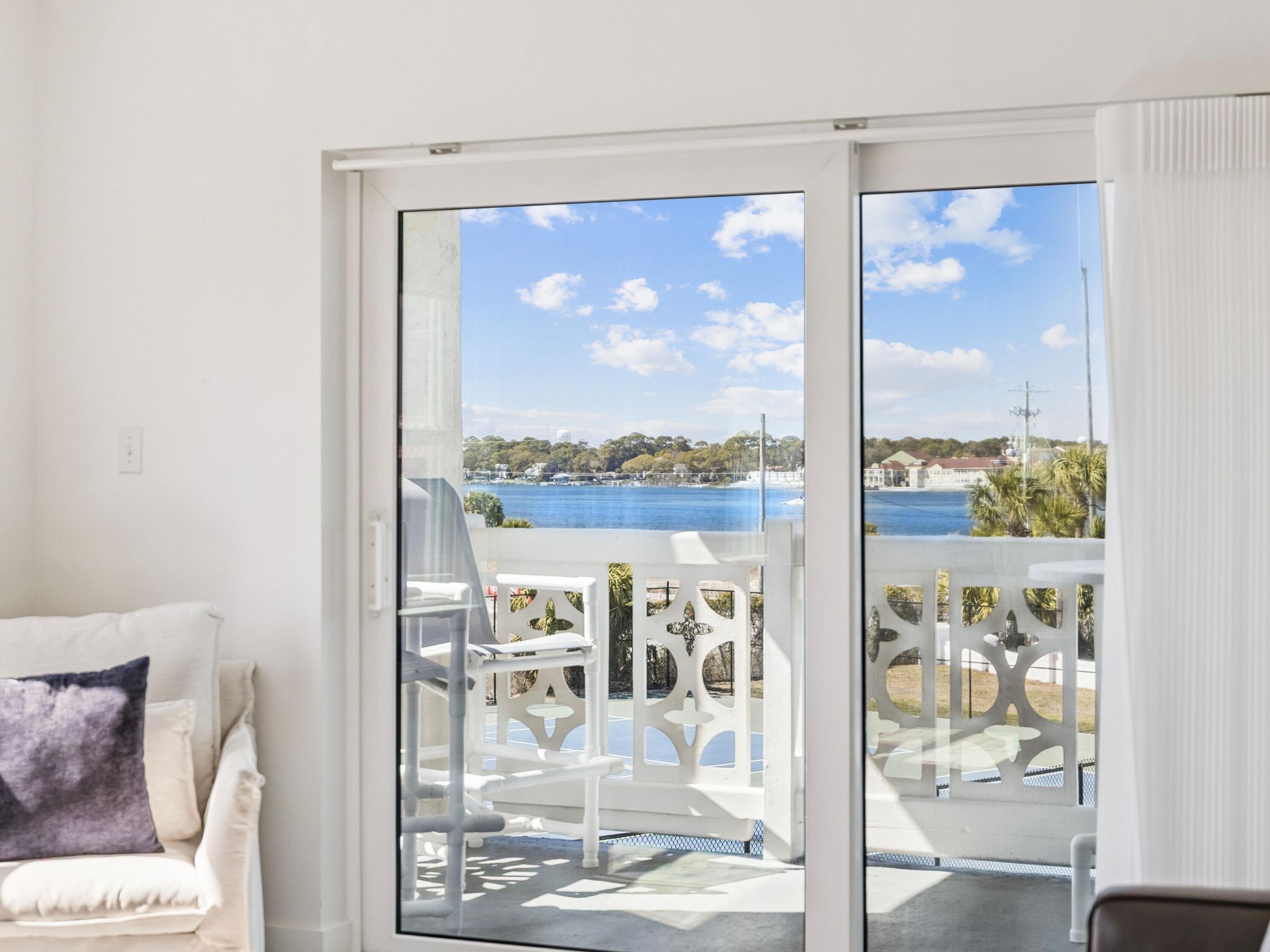 EL MATADOR CONDO - Residential