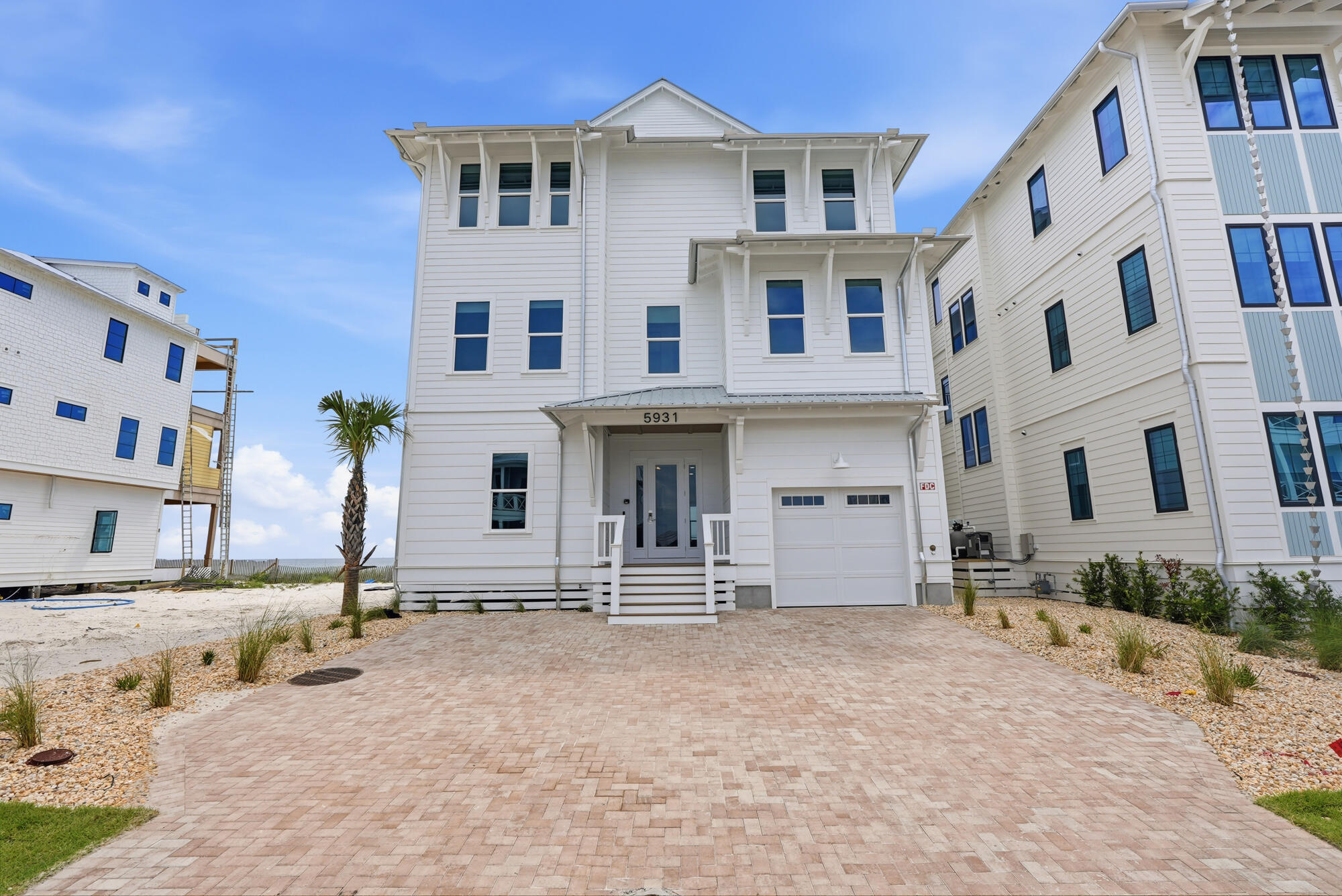 5931 Gulf Drive