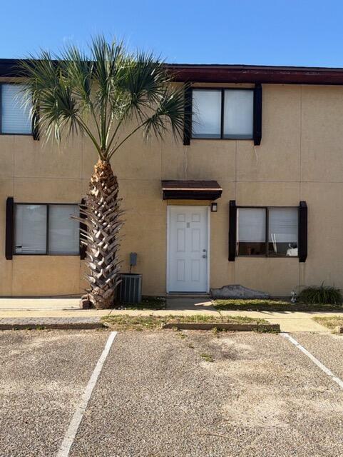 INDIAN HILLS - Residential Lease