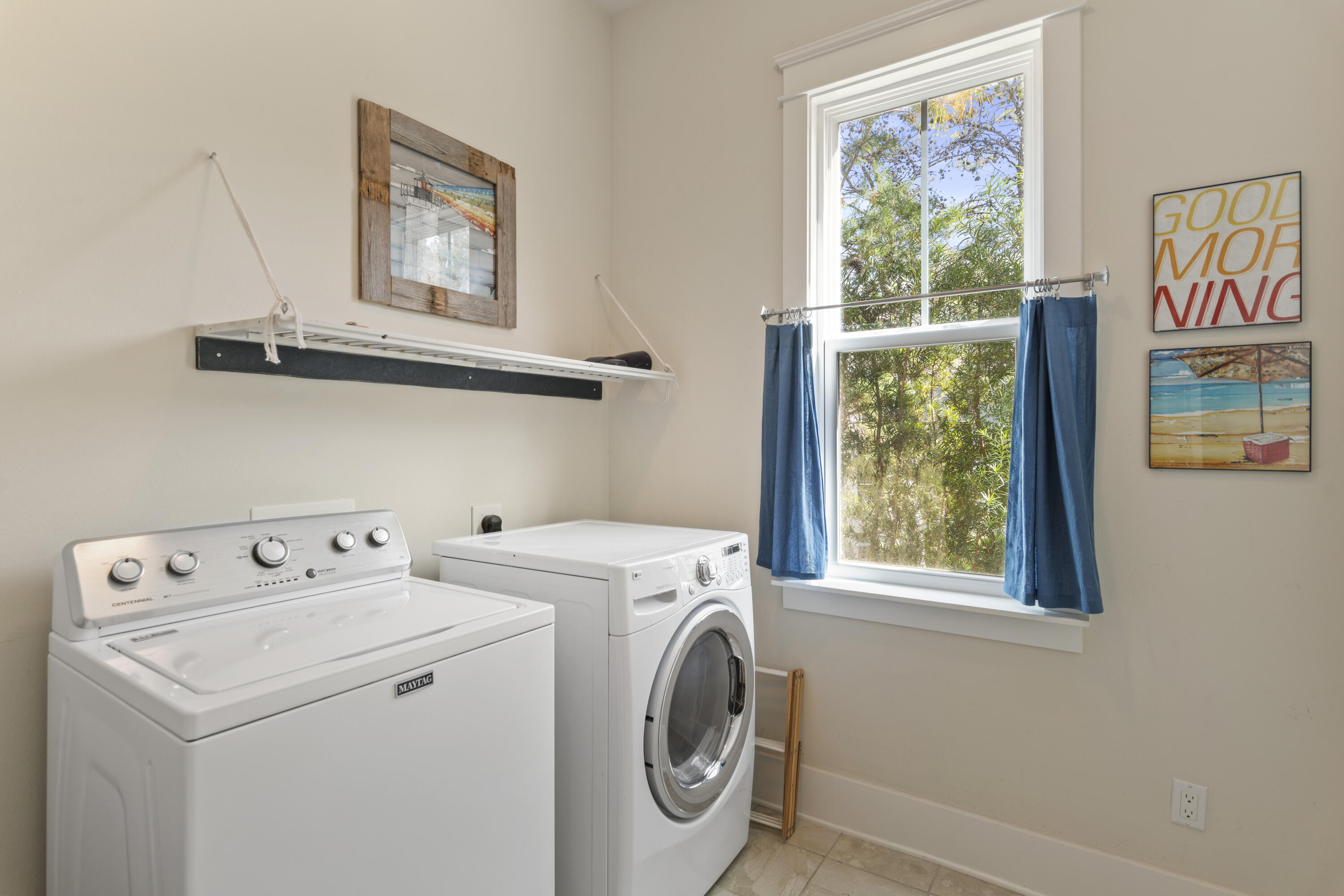 HIGHLAND PARKS - Residential