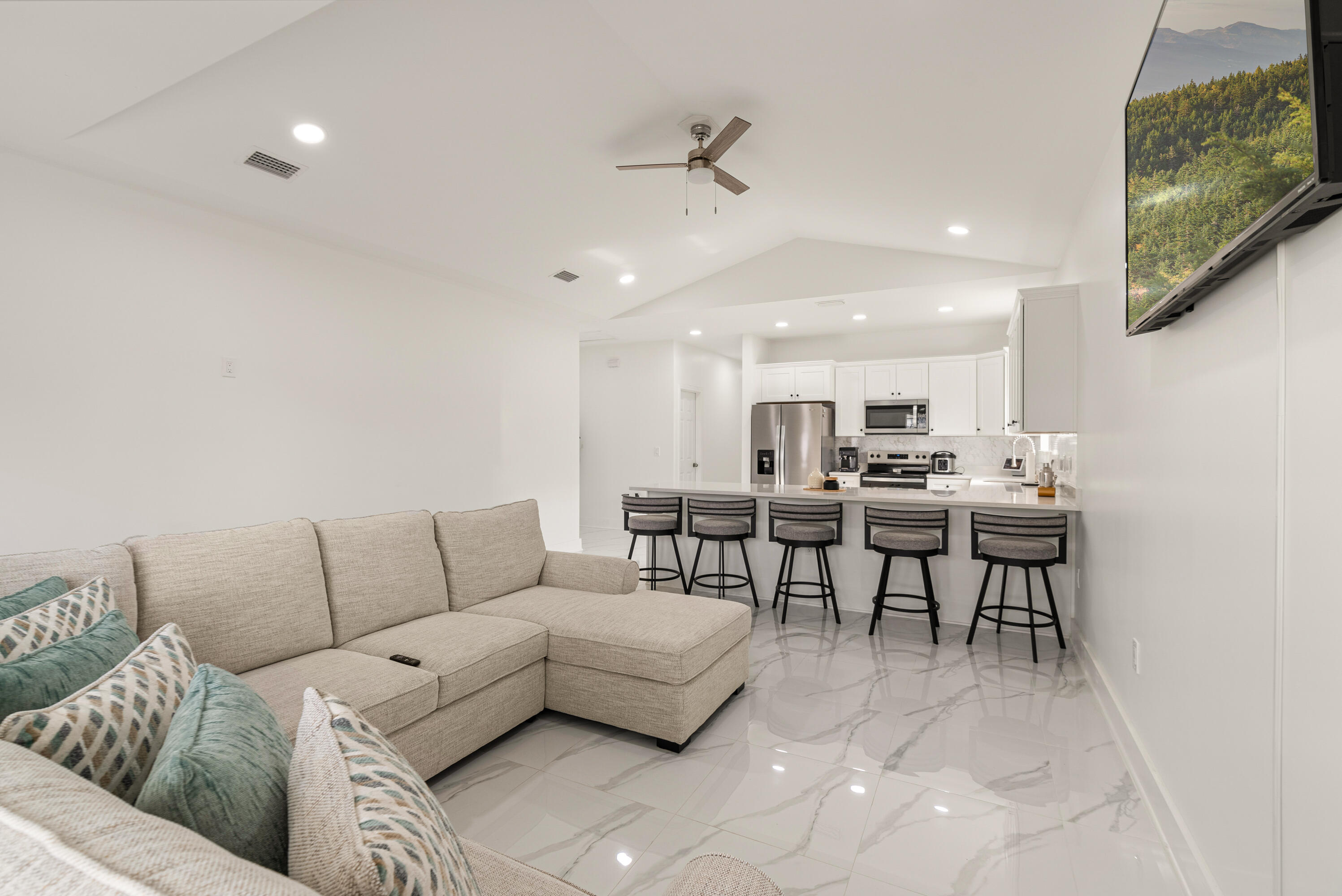 No Name - Residential