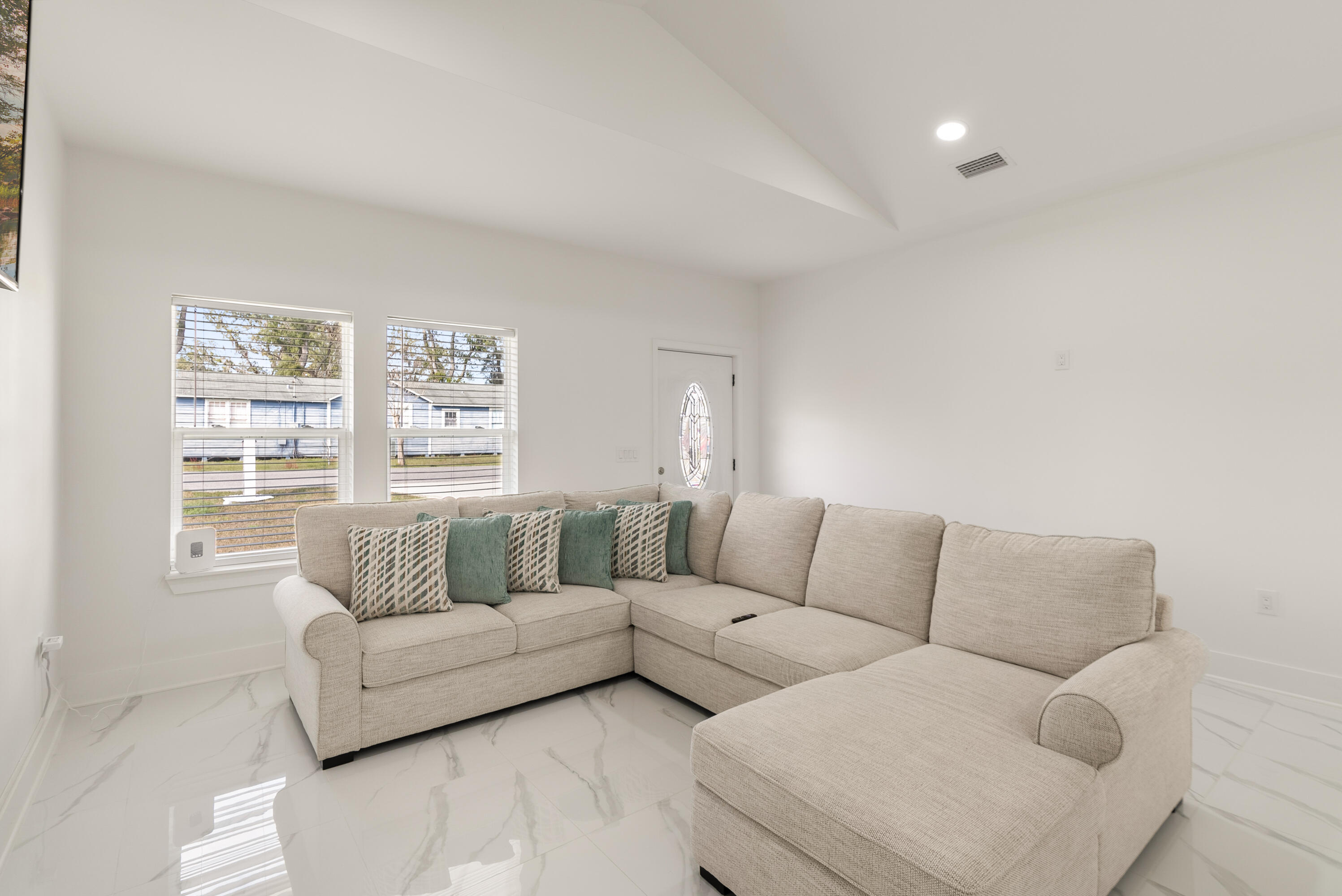 No Name - Residential