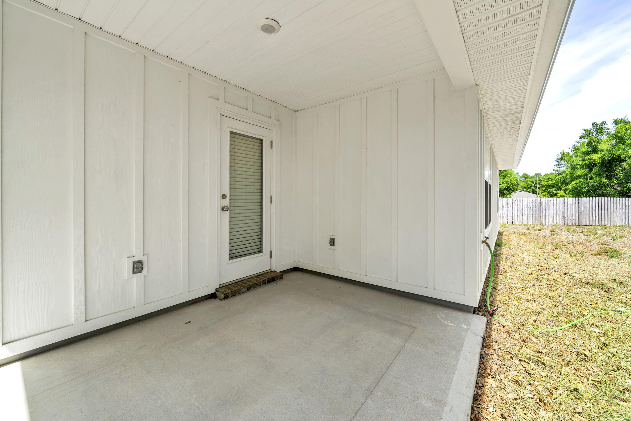 Royal Estates - Residential Lease