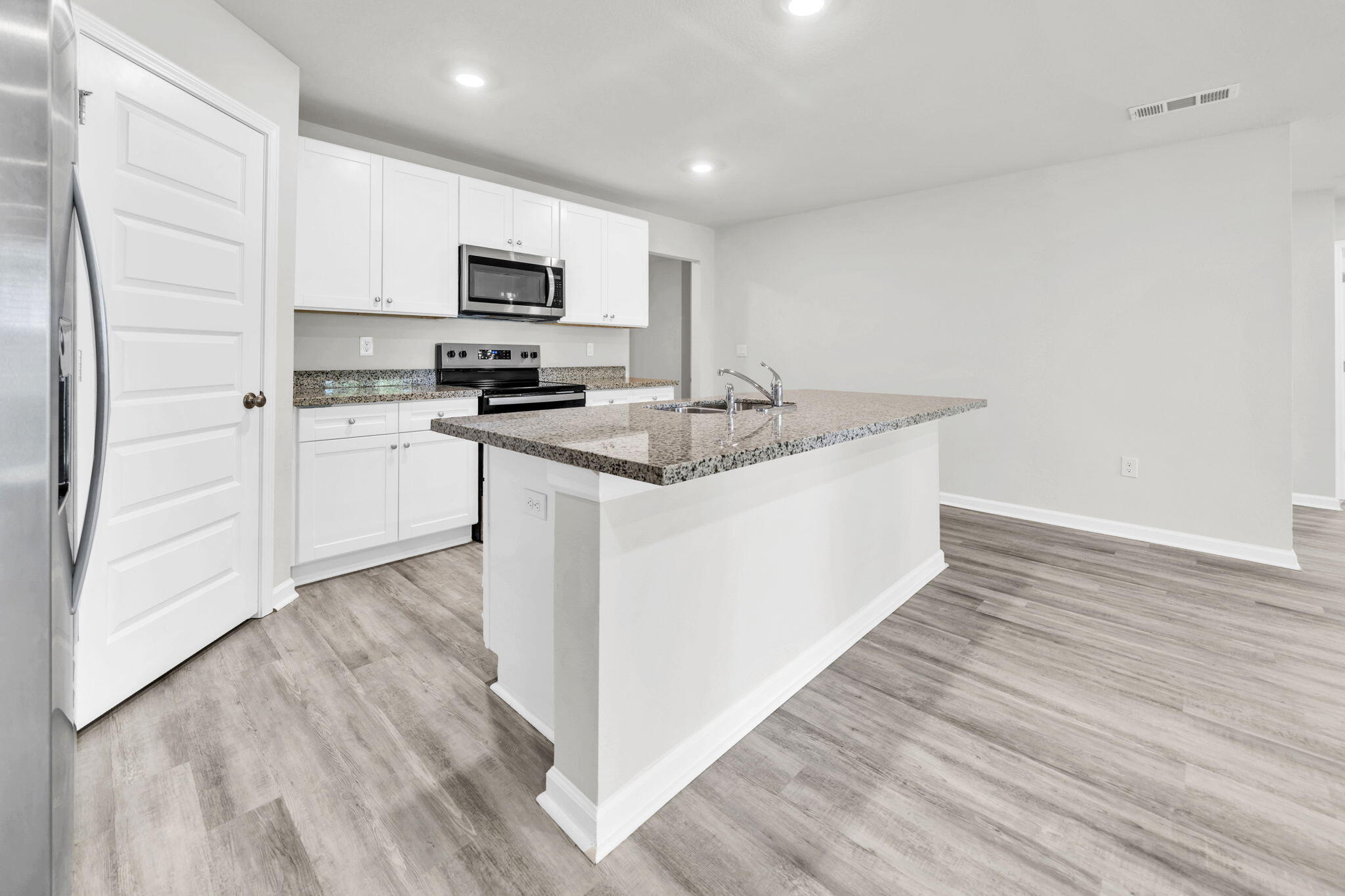 Royal Estates - Residential Lease