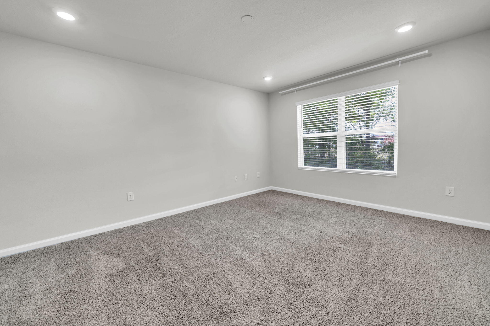 Royal Estates - Residential Lease