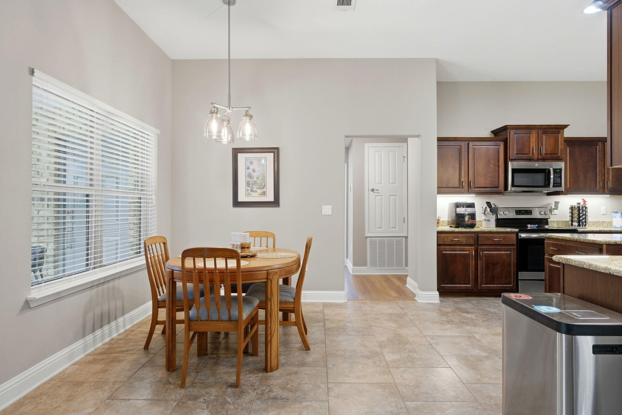 HOLLEY BY THE SEA - Residential