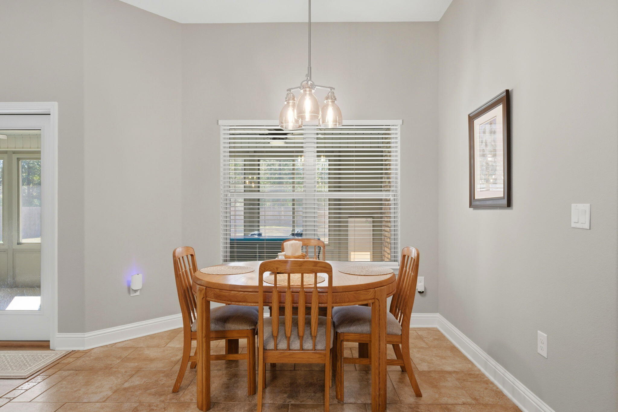 HOLLEY BY THE SEA - Residential