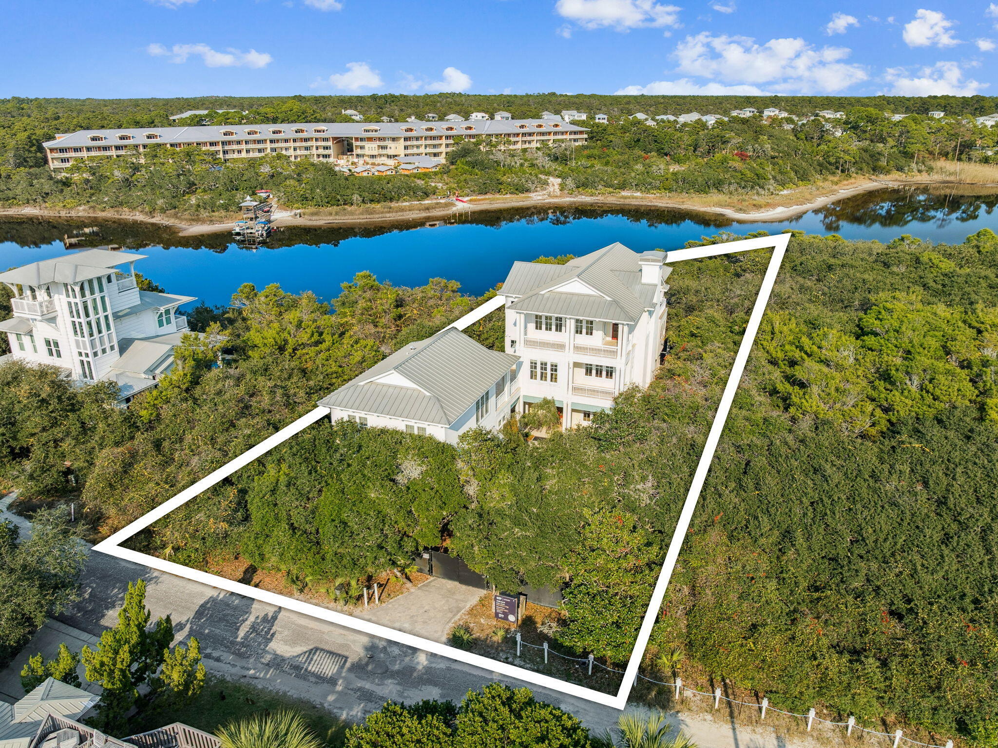 BLUE MOUNTAIN BEACH - Residential