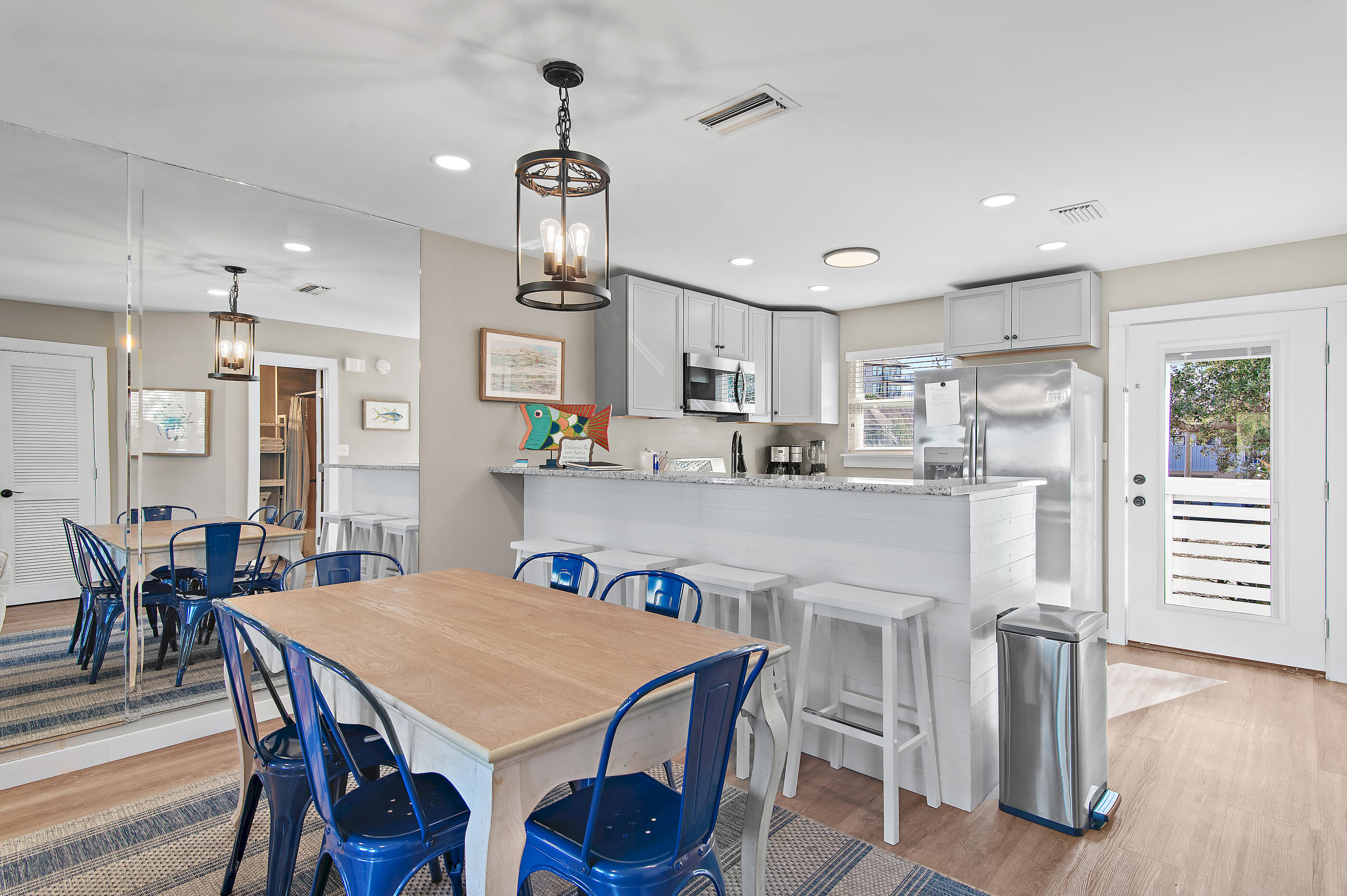 PIRATES COVE INLET CONDO - Residential