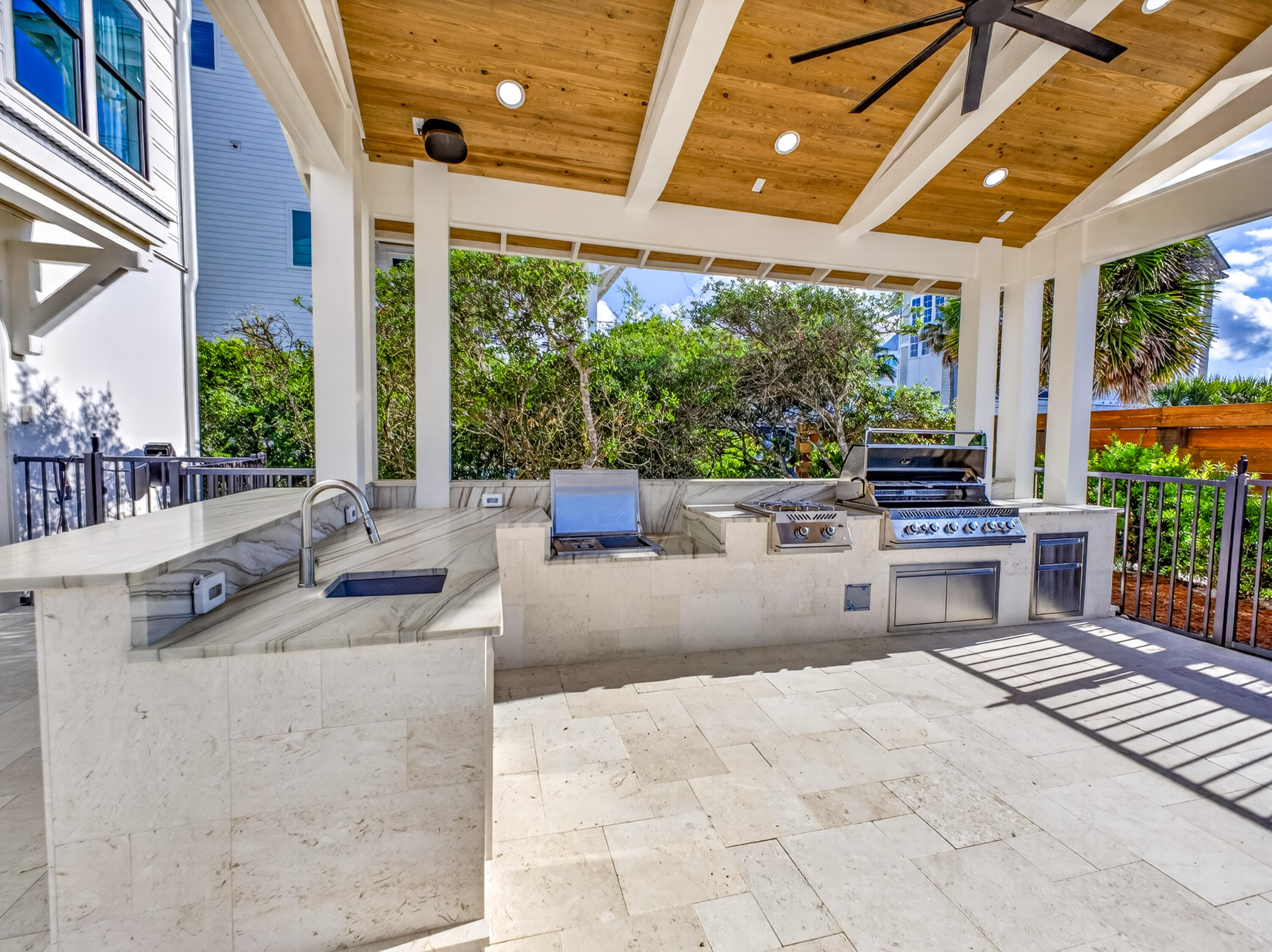 BEACH HIGHLAND 1ST ADD - Residential