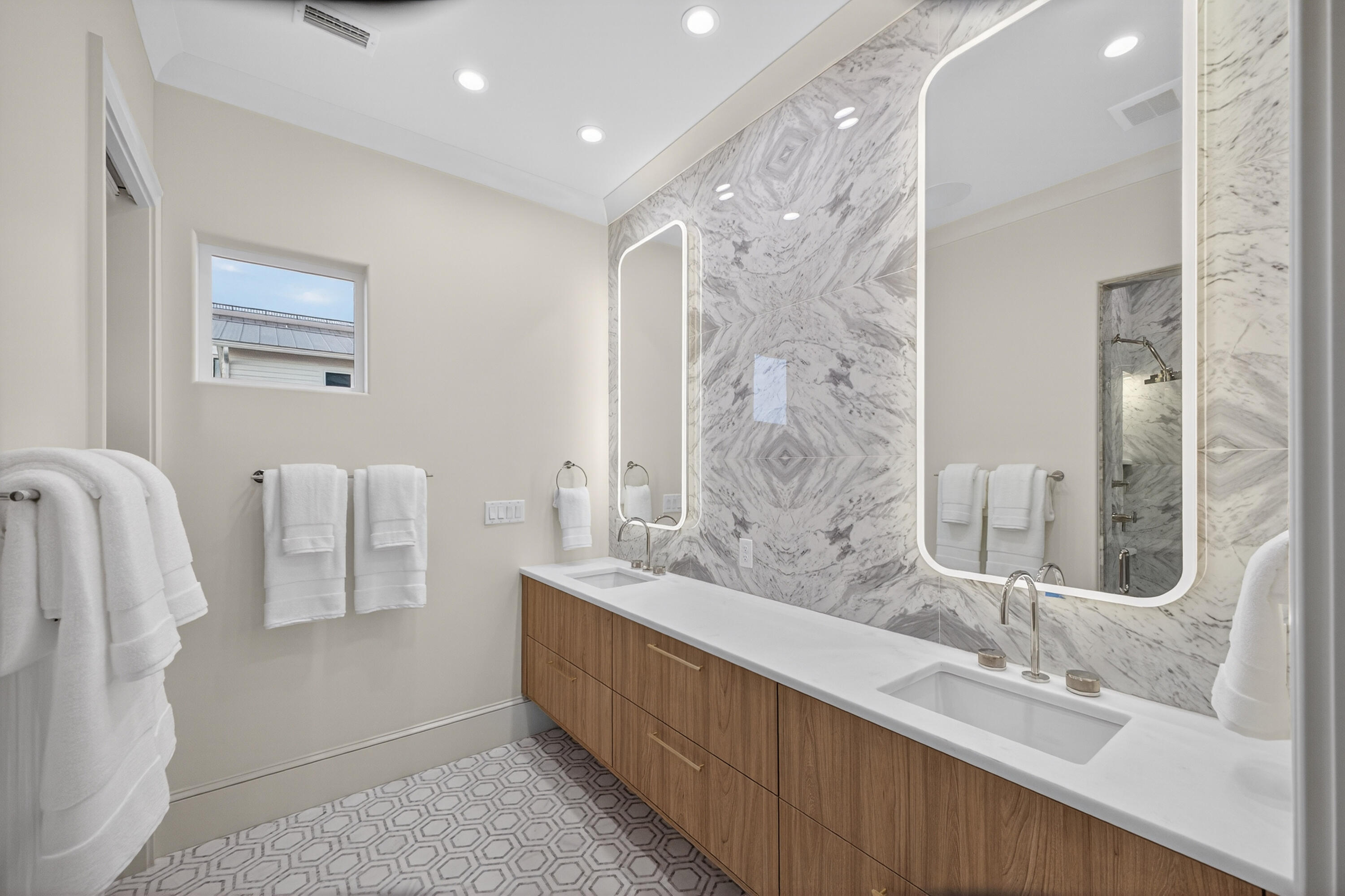 BEACH HIGHLAND 1ST ADD - Residential