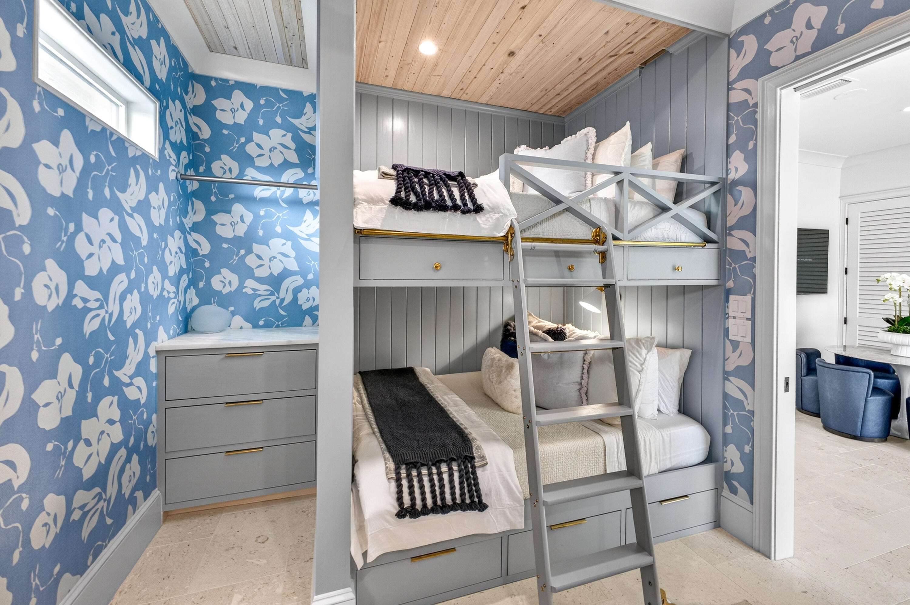 BEACH HIGHLAND 1ST ADD - Residential