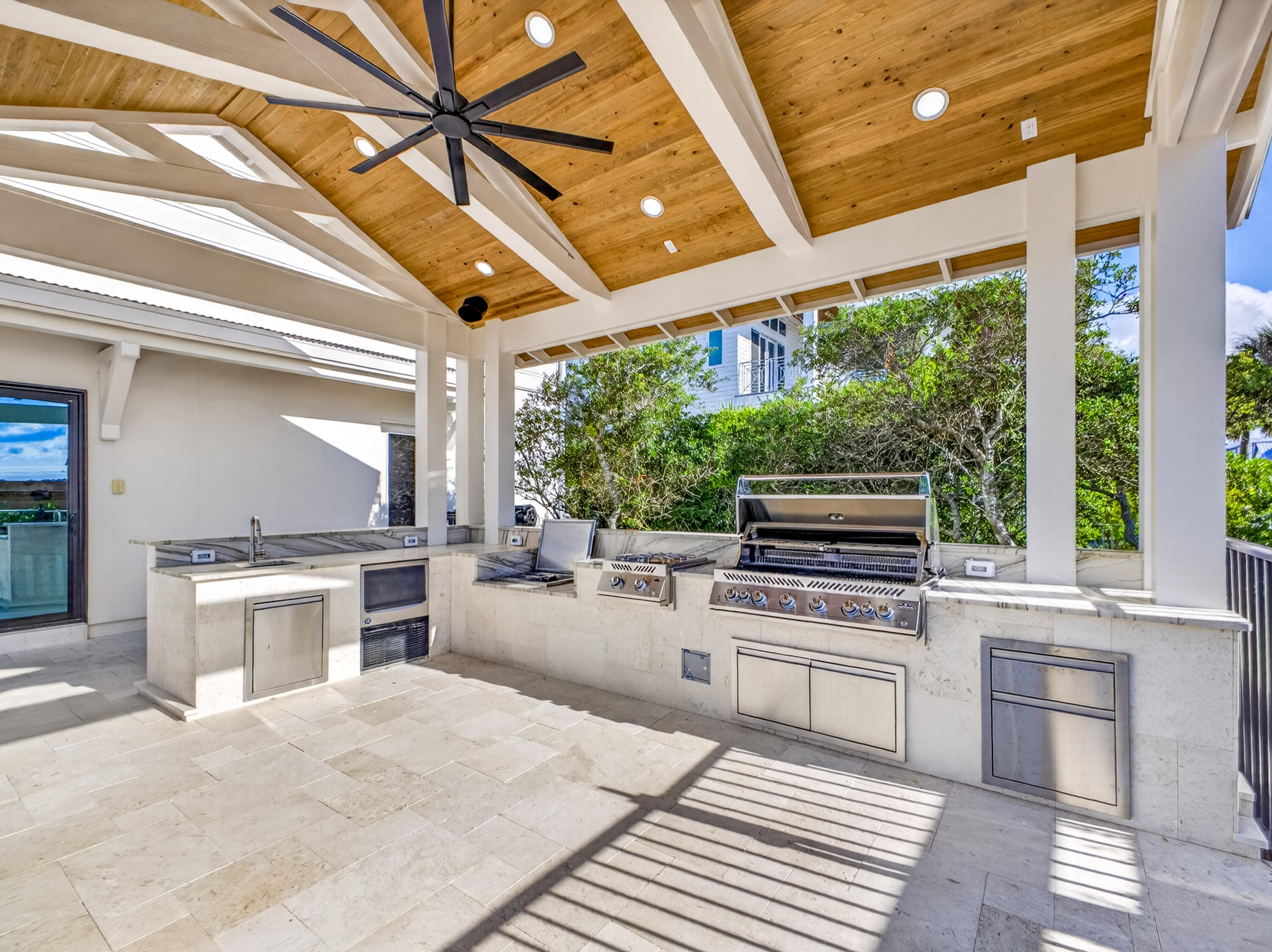 BEACH HIGHLAND 1ST ADD - Residential