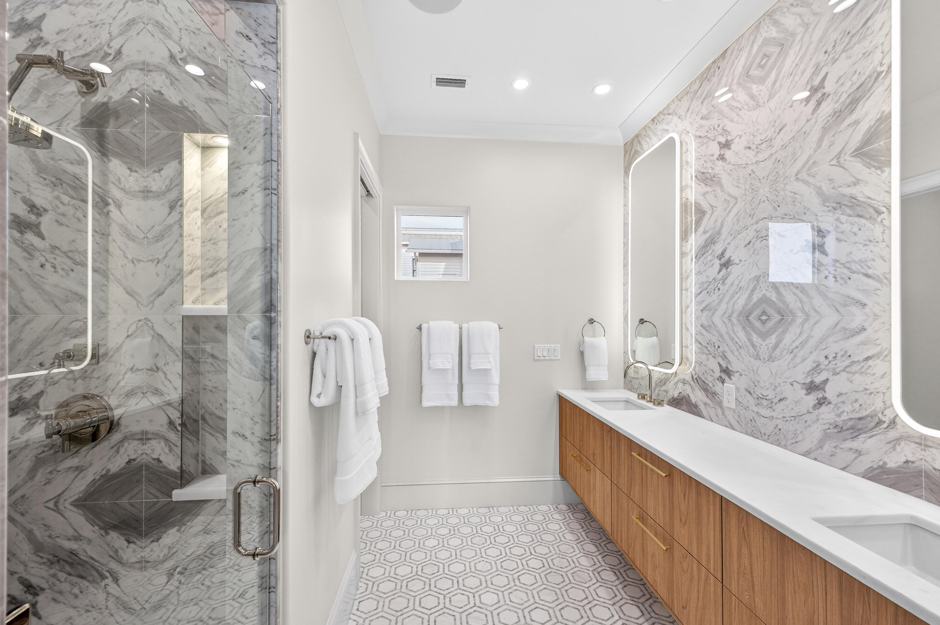 BEACH HIGHLAND 1ST ADD - Residential