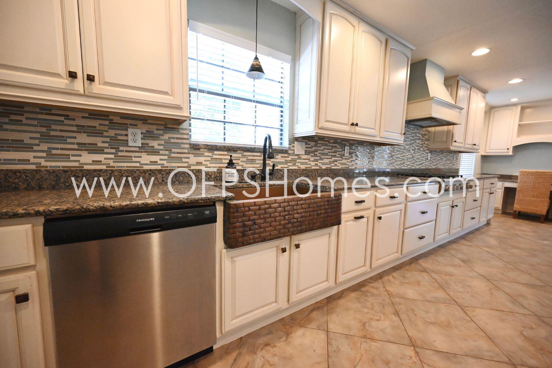 INDIAN BAYOU - Residential Lease