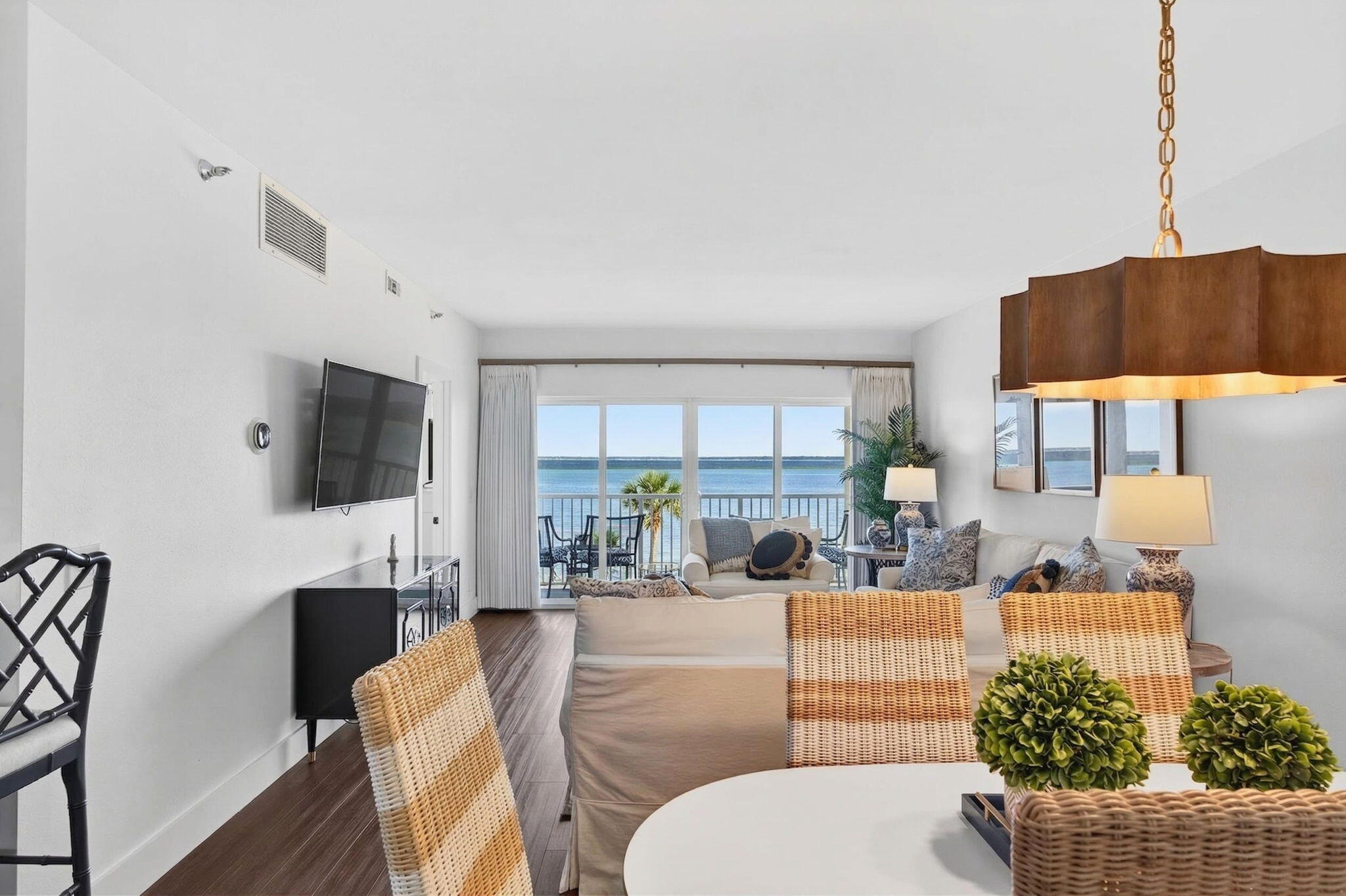 PLAYERS CLUB ON THE BAY - Residential