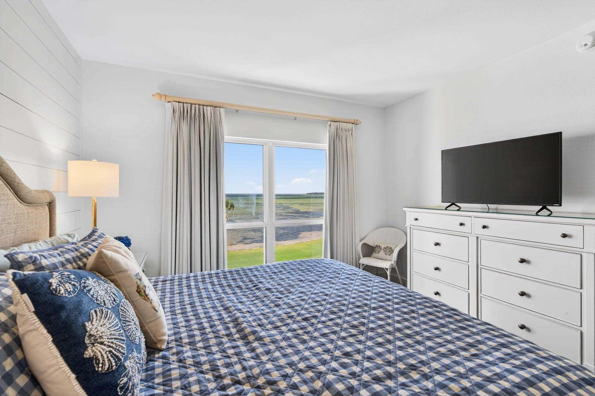 PLAYERS CLUB ON THE BAY - Residential