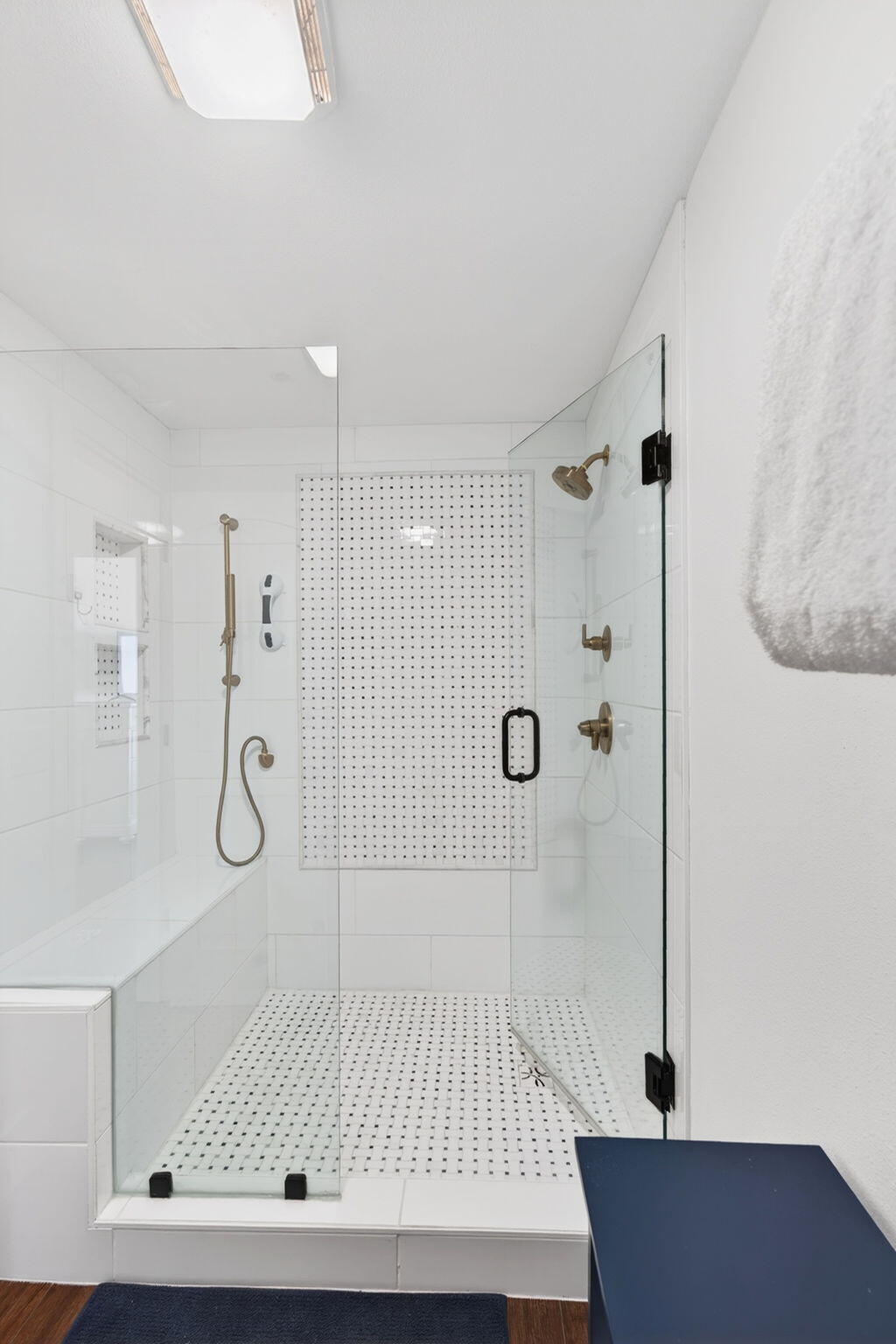 PLAYERS CLUB ON THE BAY - Residential