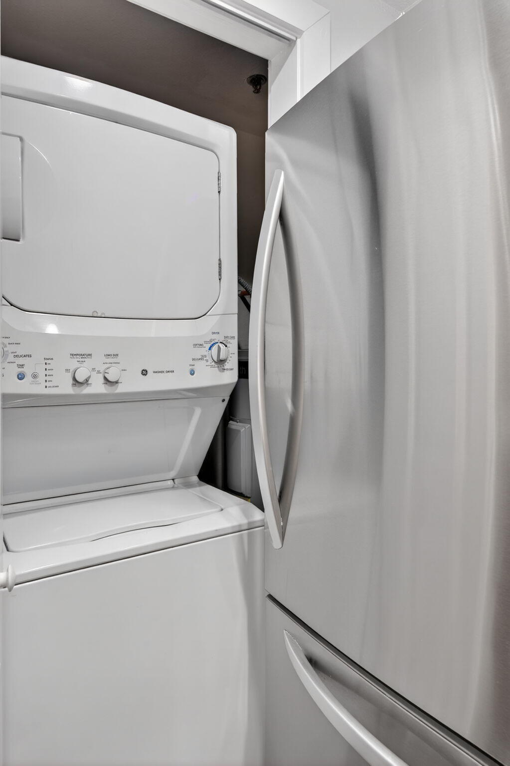 PLAYERS CLUB ON THE BAY - Residential