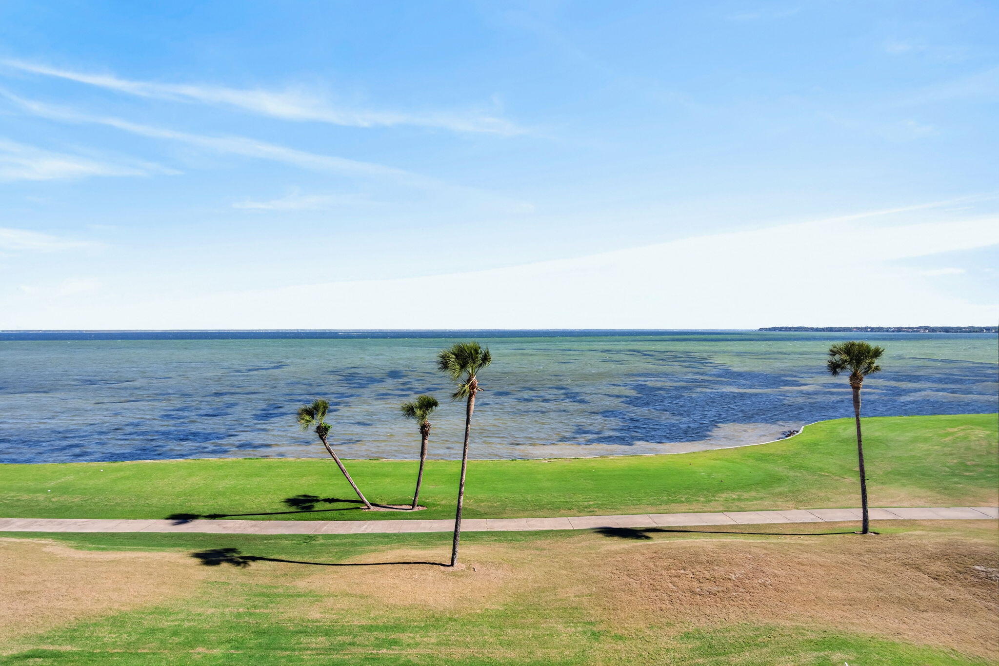 PLAYERS CLUB ON THE BAY - Residential