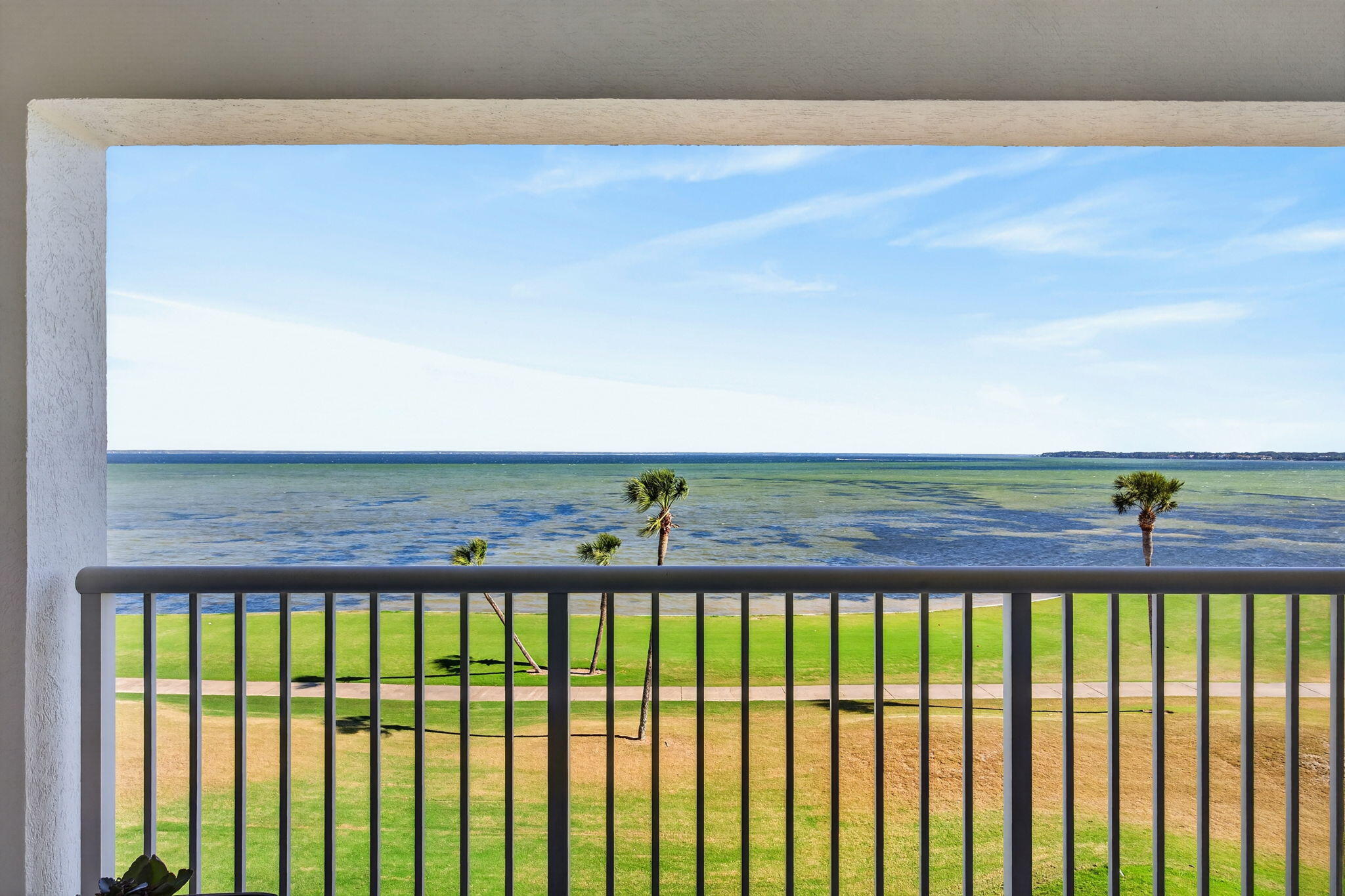 PLAYERS CLUB ON THE BAY - Residential