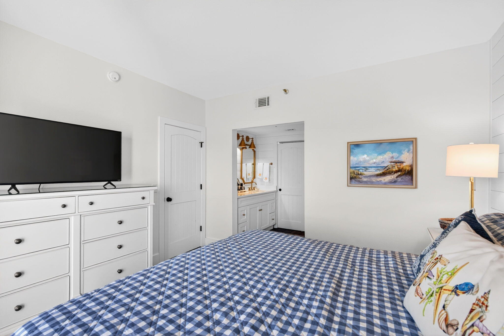 PLAYERS CLUB ON THE BAY - Residential