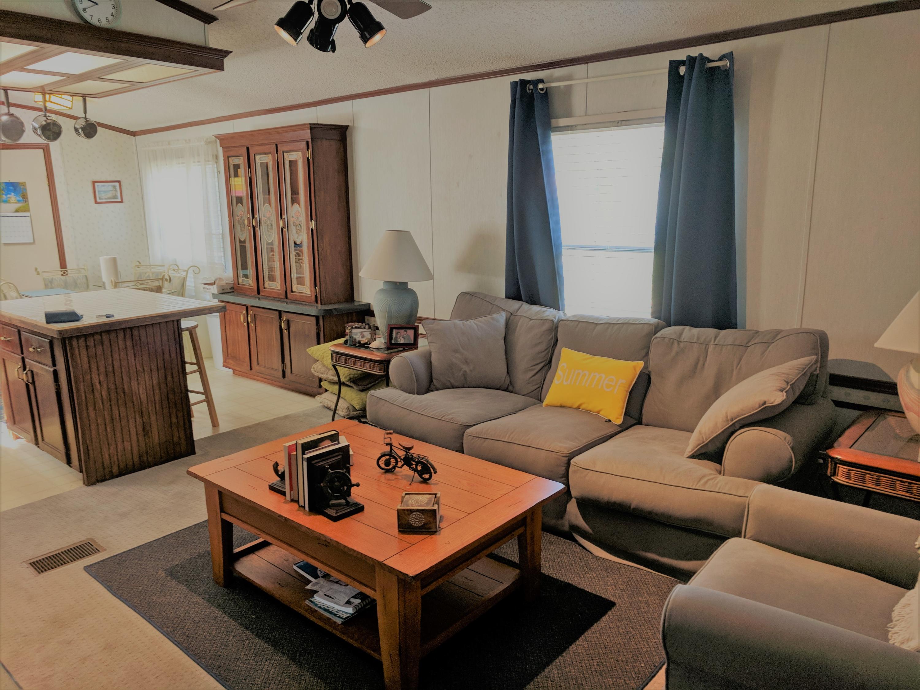 NO RECORDED SUBDIVISION - Residential