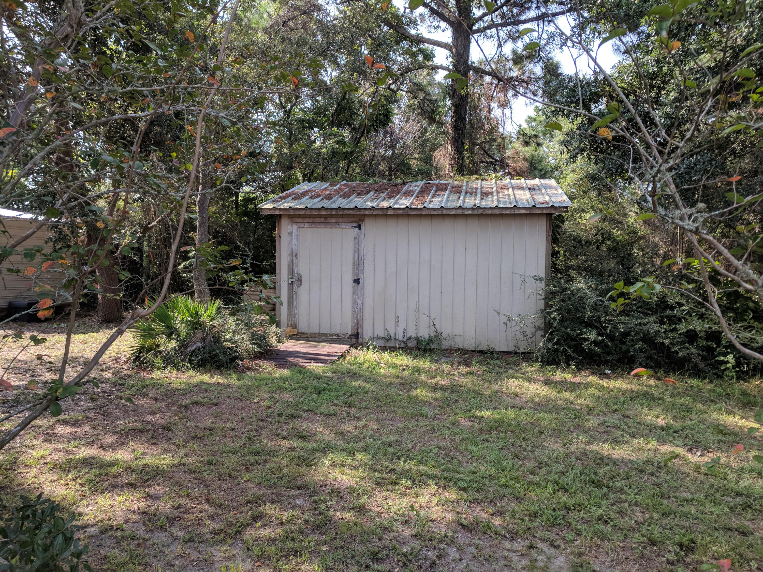 NO RECORDED SUBDIVISION - Residential